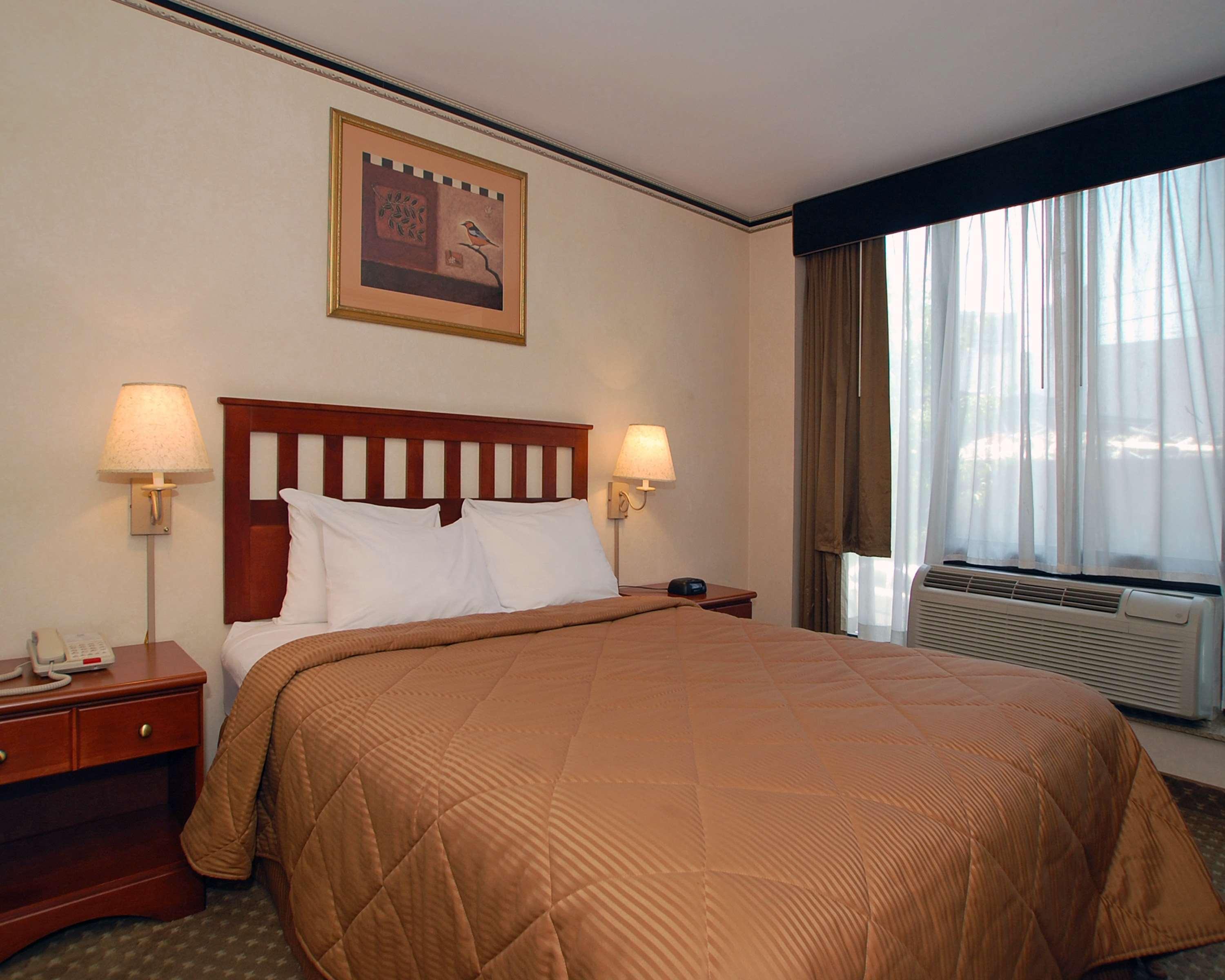 Red Lion & Long Island City 3*
