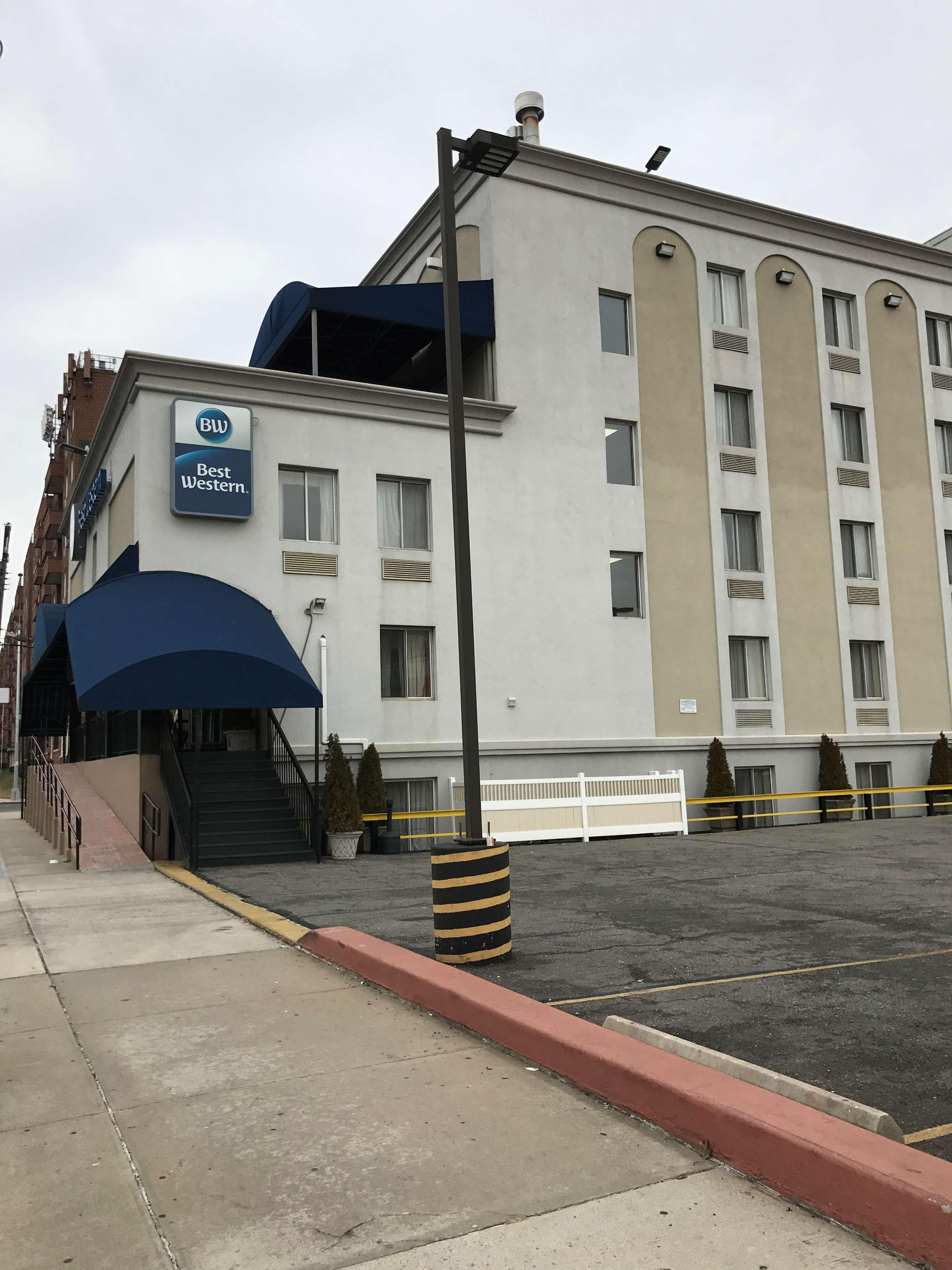 Western Jamaica Hotel