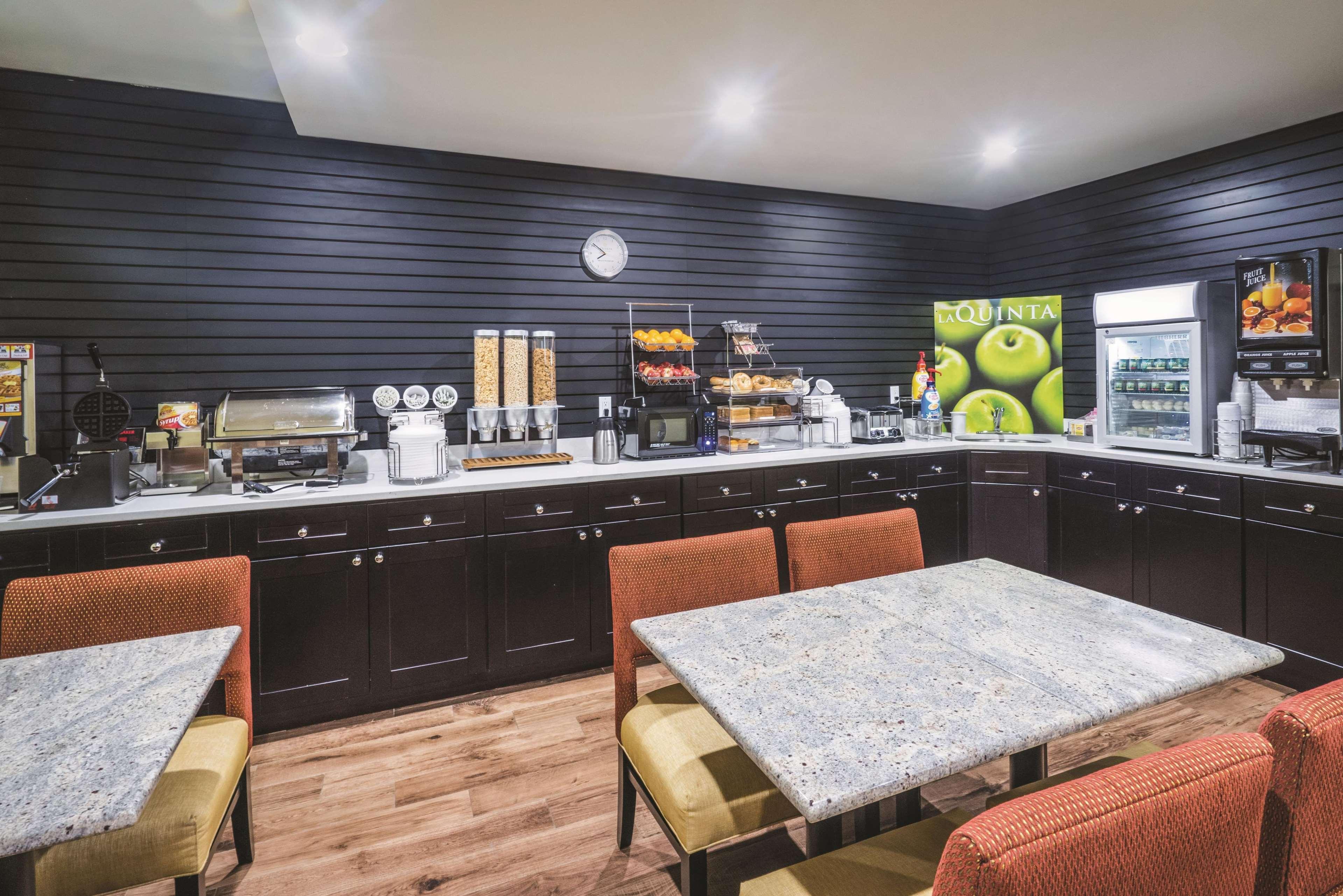 Hotel La Quinta By Wyndham Brooklyn Central