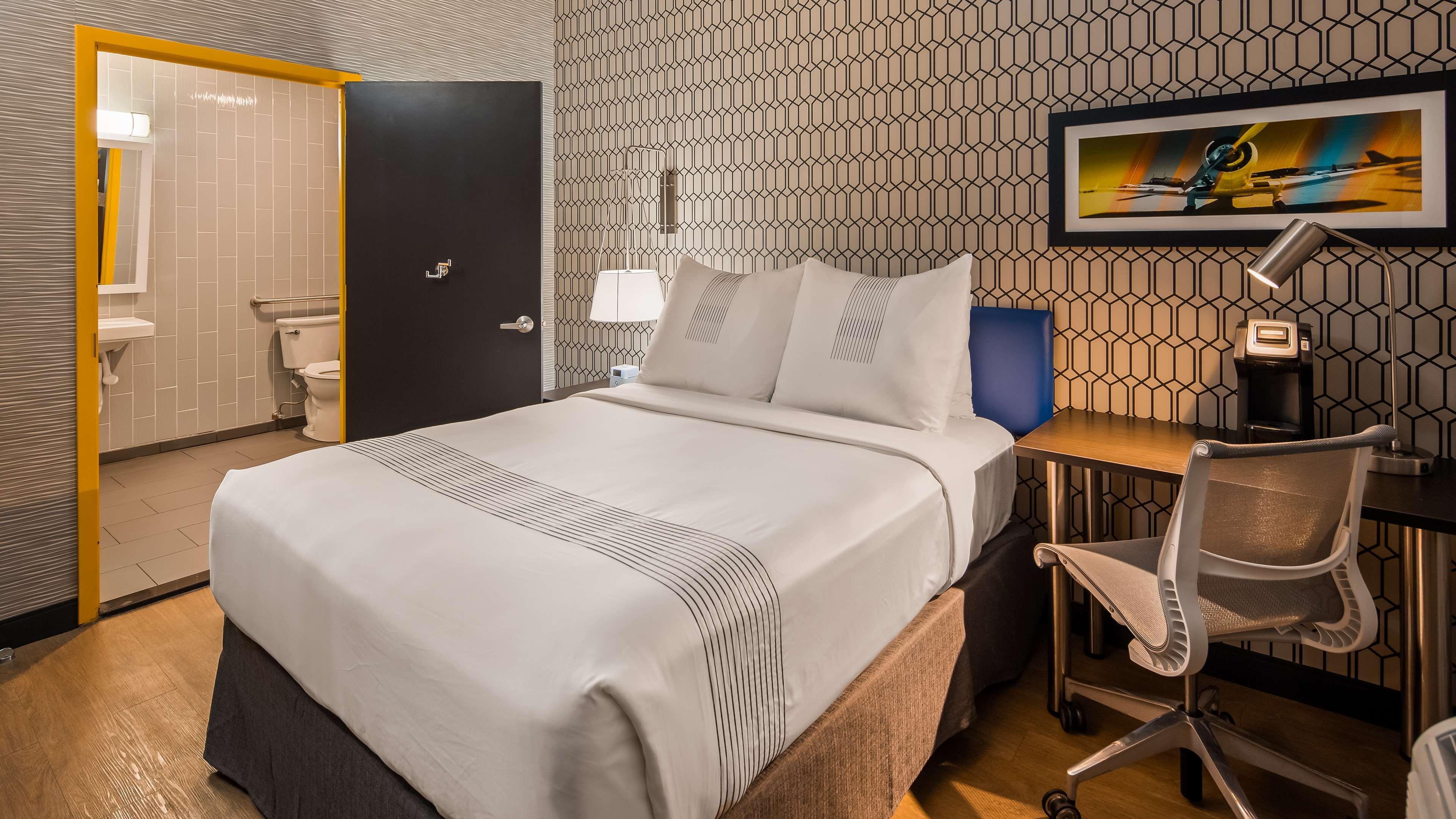 Glō Western Brooklyn Nyc Hotel New York