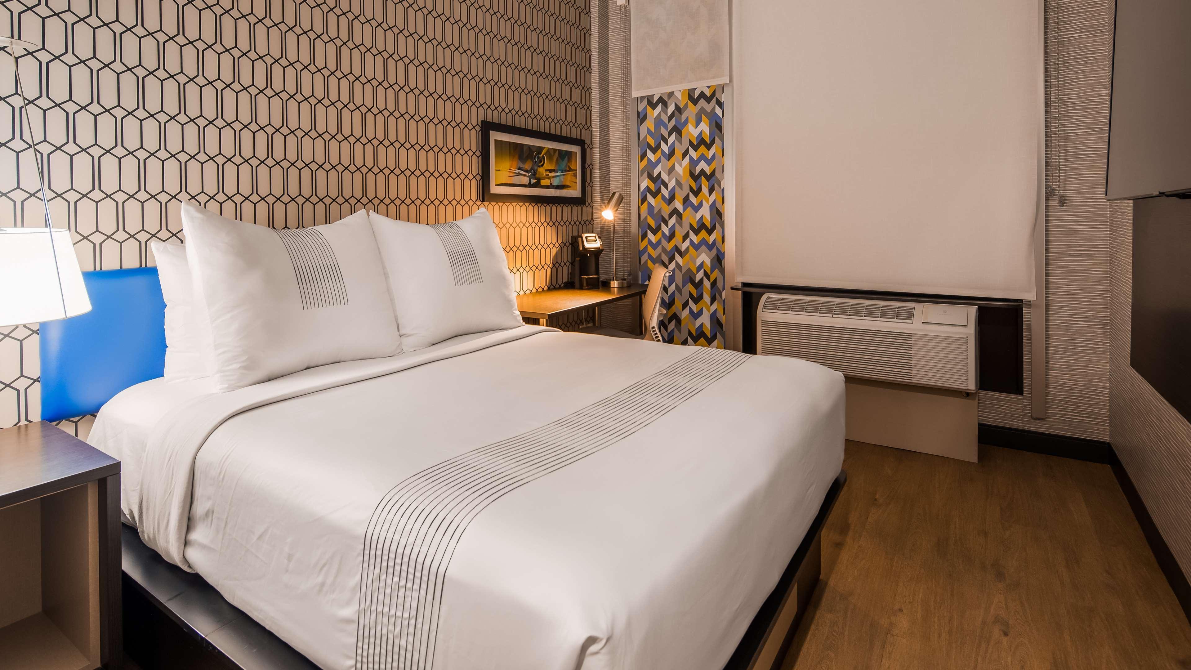 Glō Western Brooklyn Nyc Hotel 3*