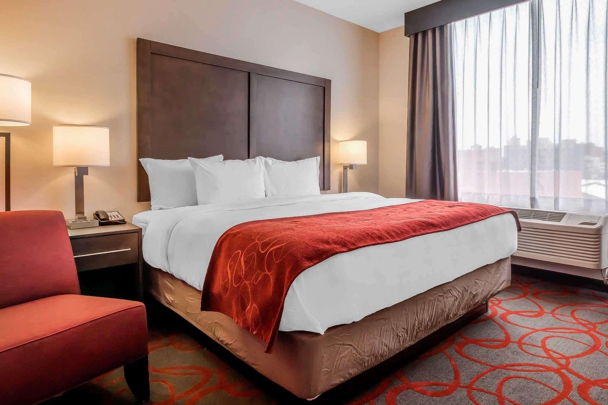 Hotel Comfort & Near Stadium 3*