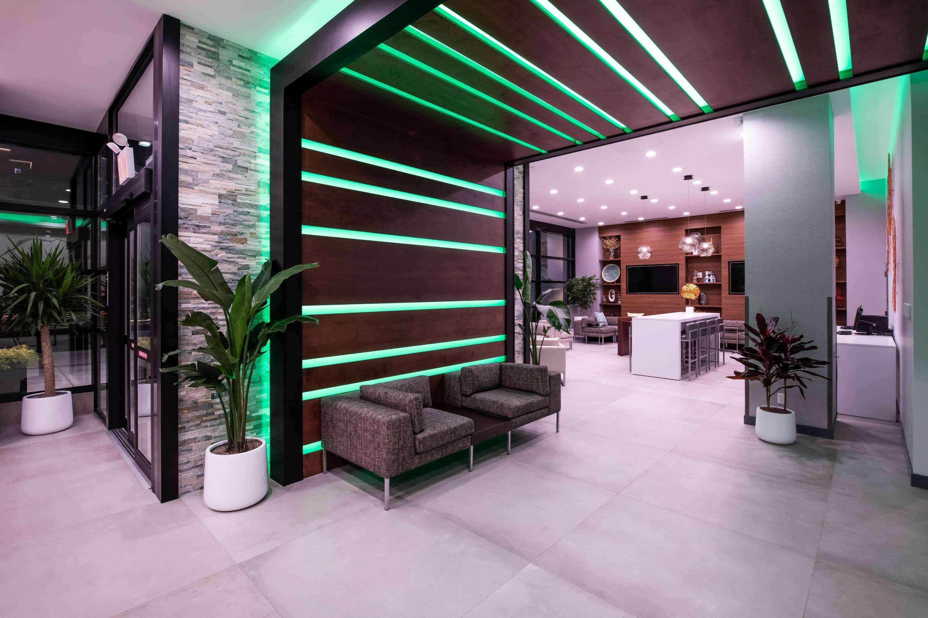 Wingate By Wyndham Long Island Hotel 3*
