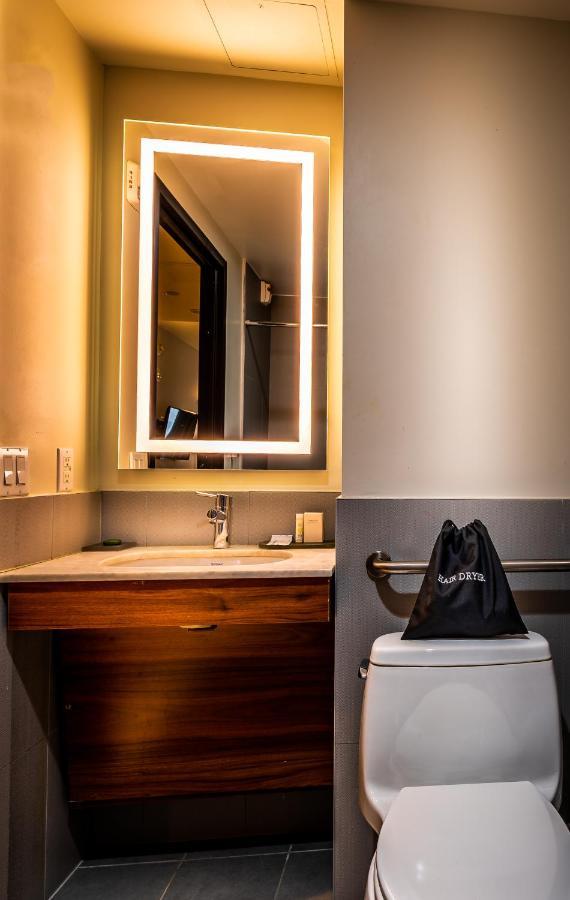 La Quinta By Wyndham Time Square South