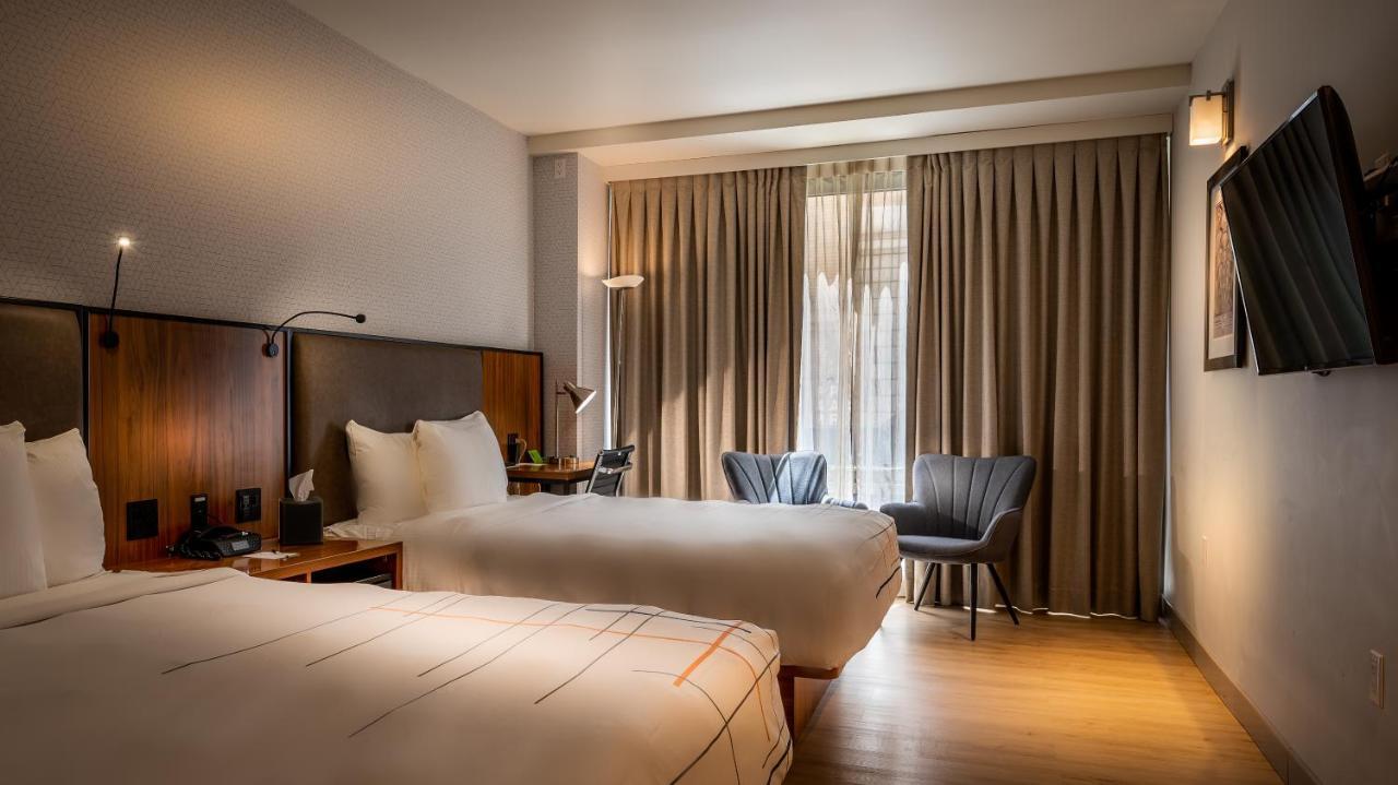 Hotel La Quinta By Wyndham Time Square South 3*
