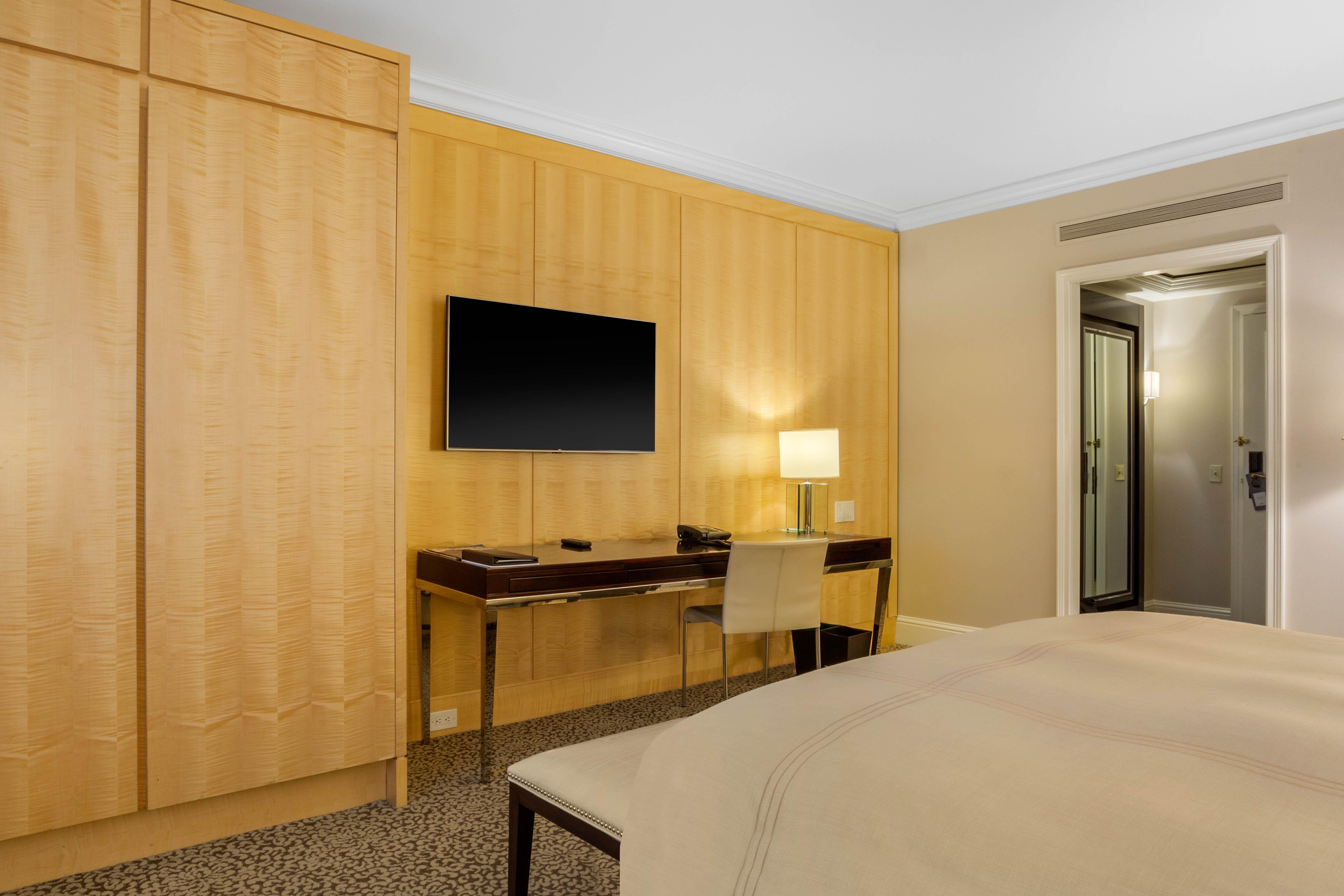 Omni Berkshire Place Hotel 4*