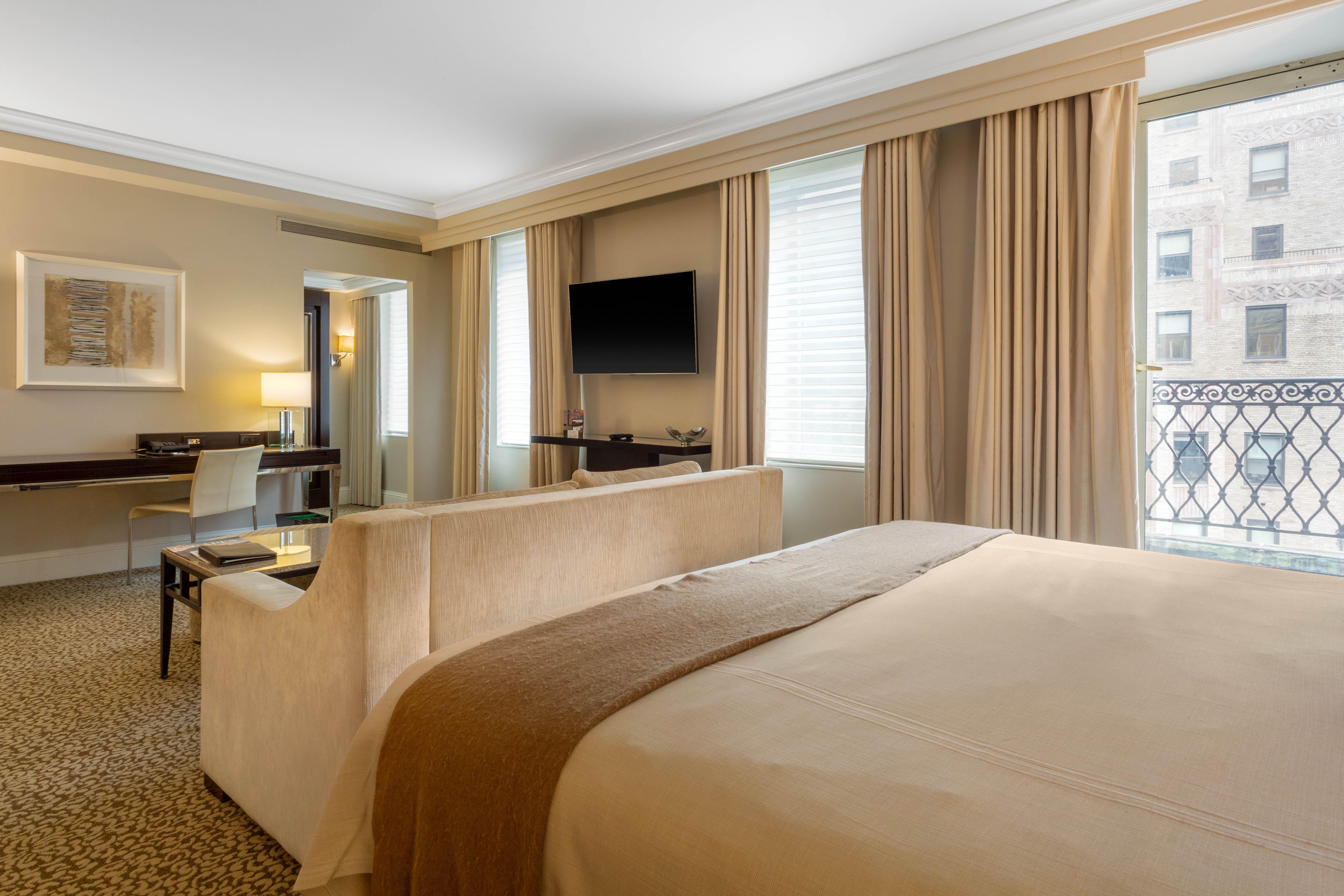 Omni Berkshire Place Hotel 4*