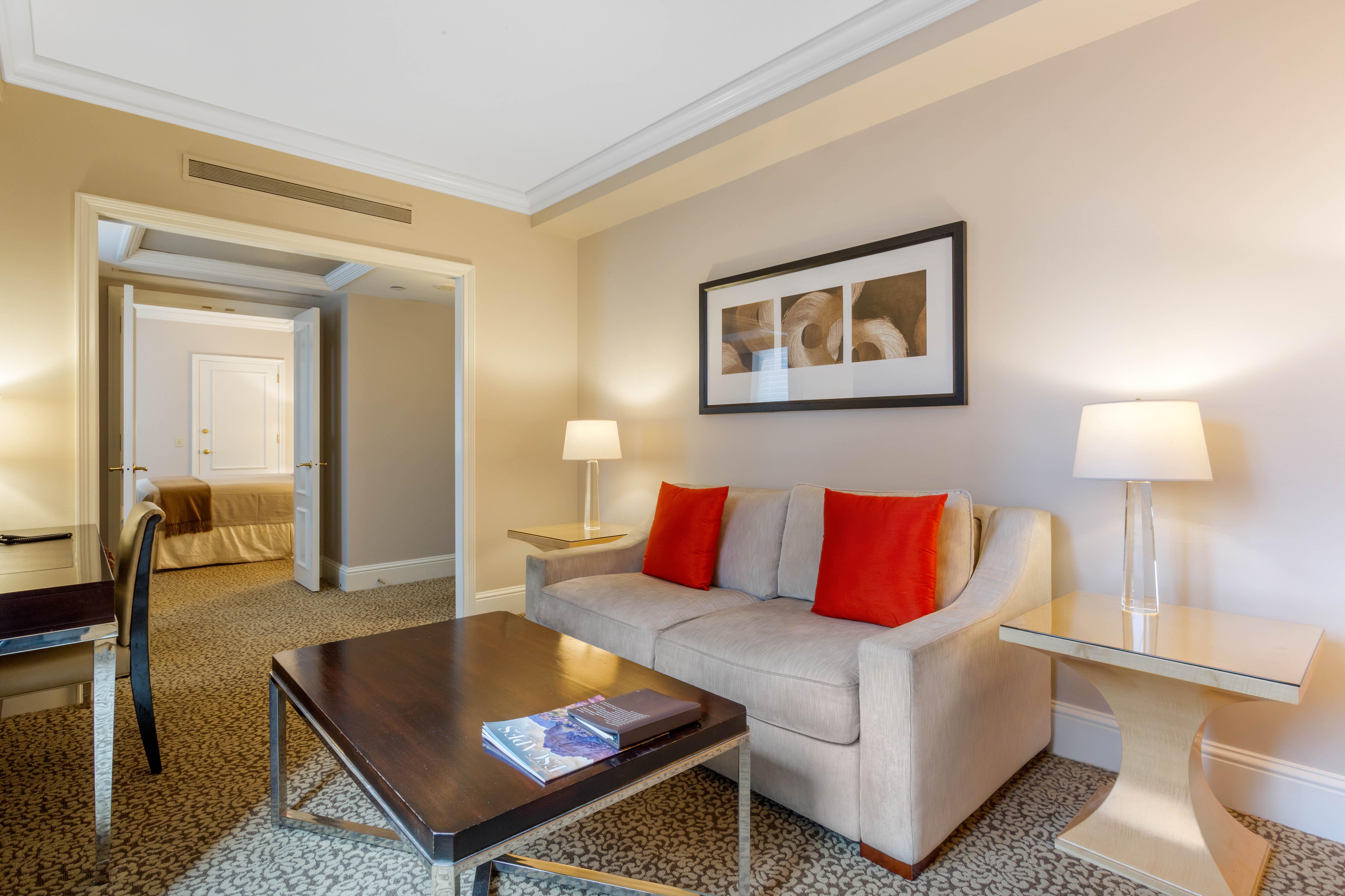 Omni Berkshire Place Hotel