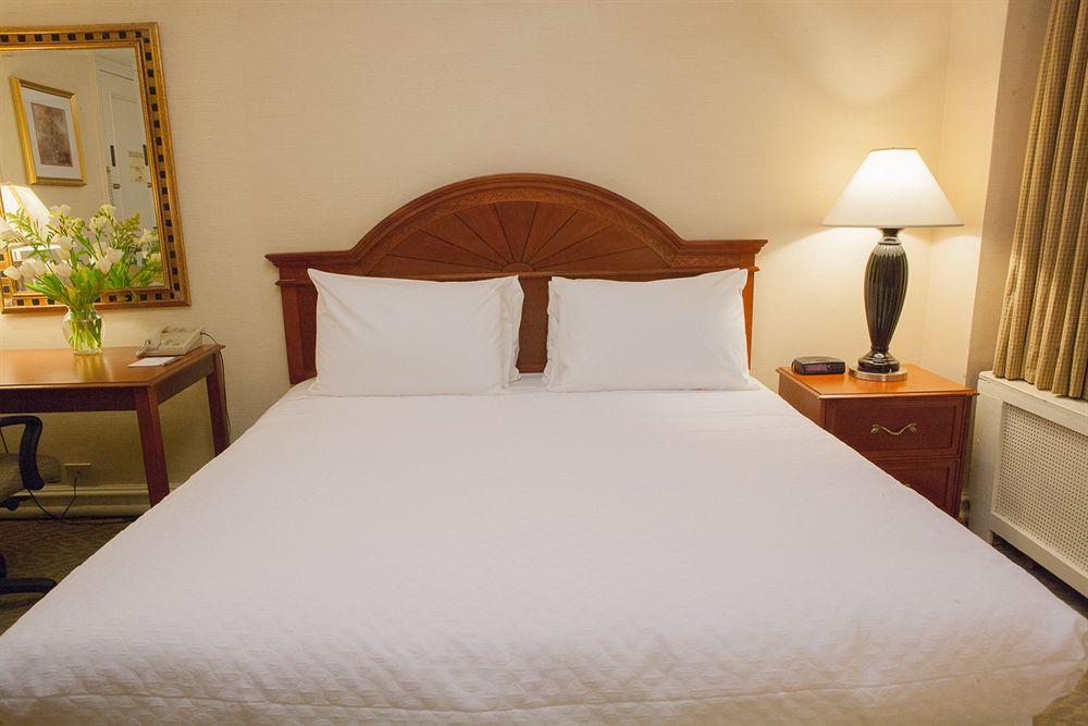 The Renwick 4*