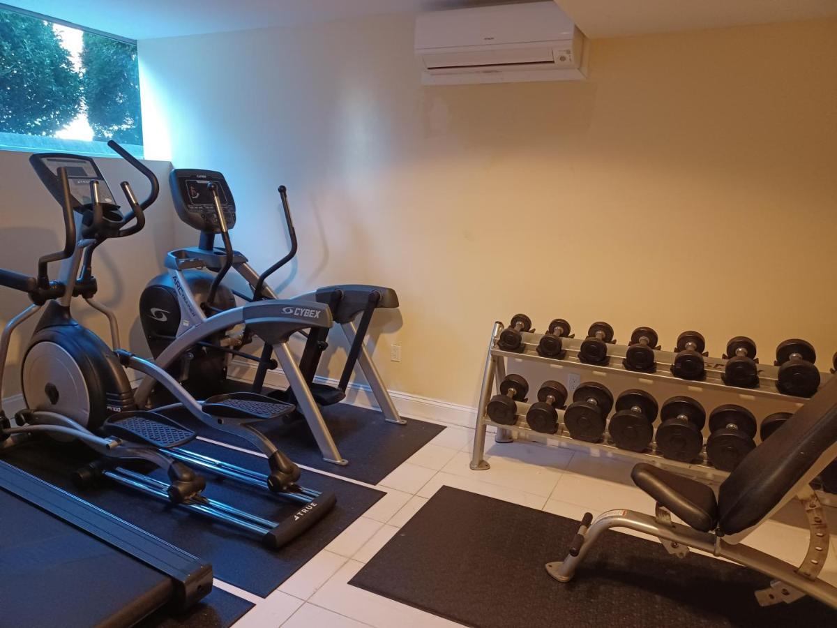 Hotel Wyndham Garden Long Island City 3*