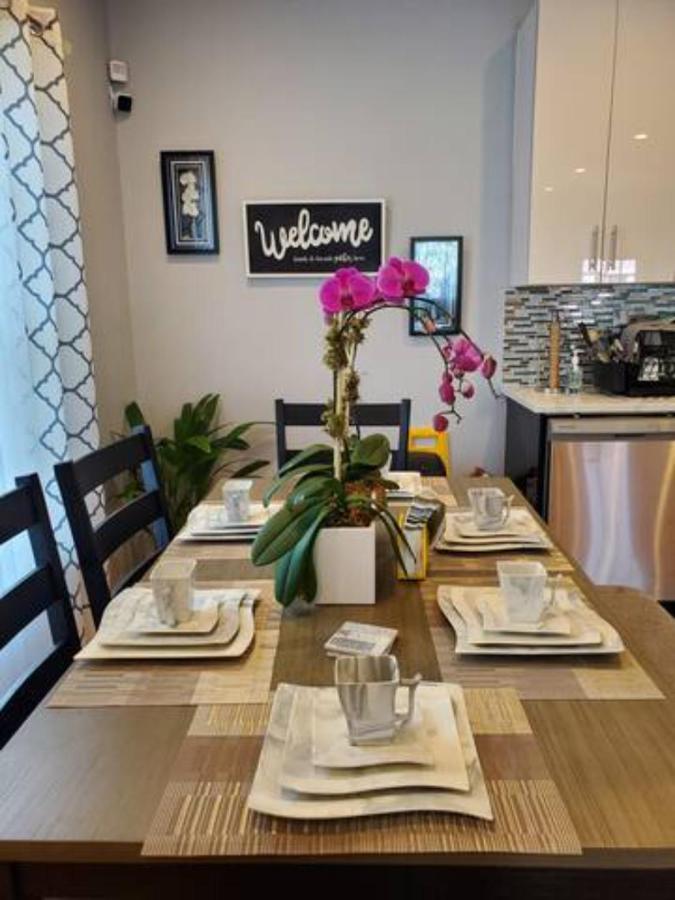 Located 10 Minutes From Jfk Airport * New York