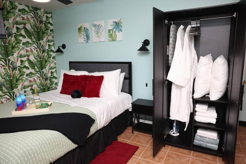 Tropical Oasis-private Studio-near Jfk * New York