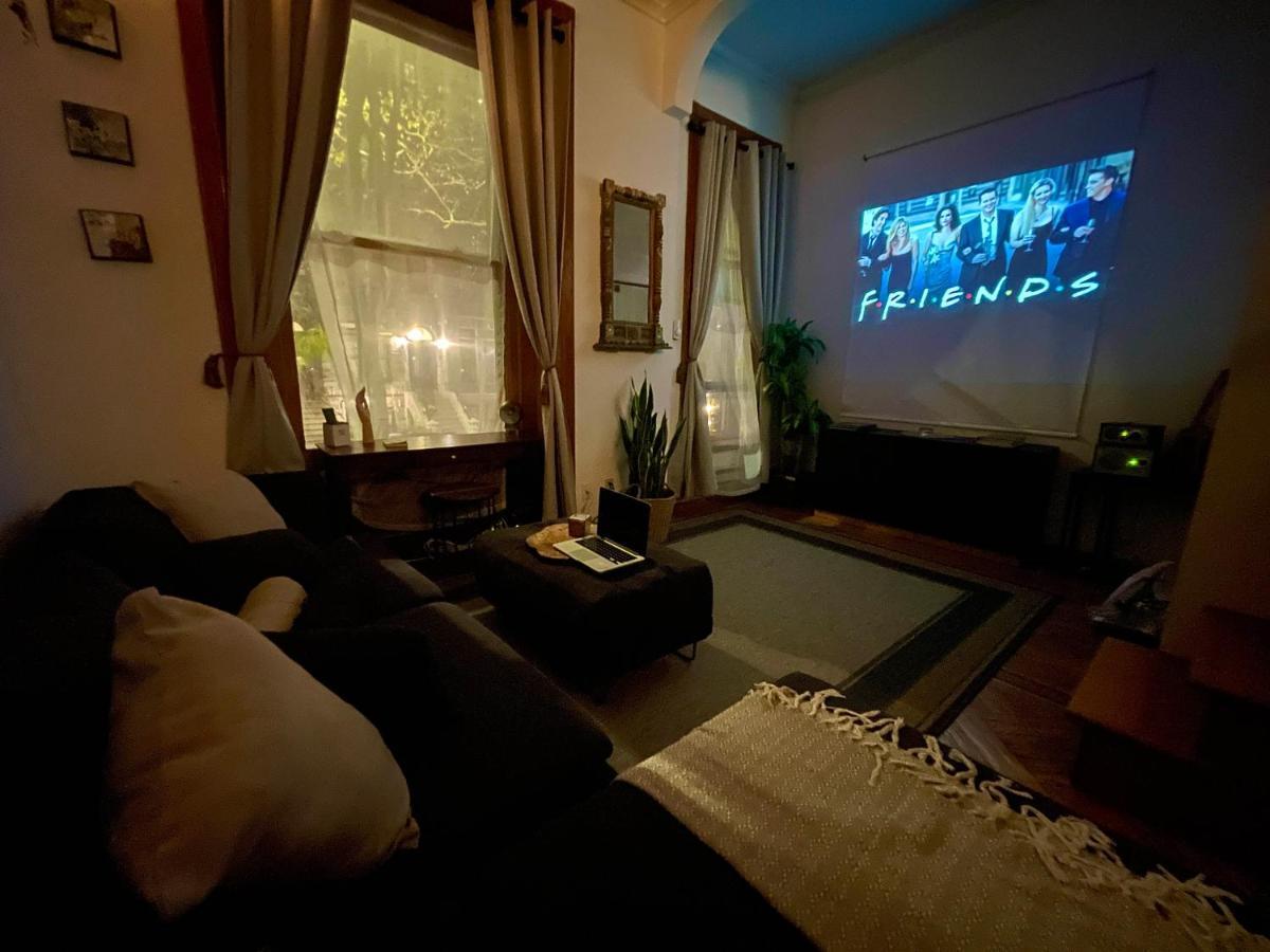 Entire In Upper West Apartment New York