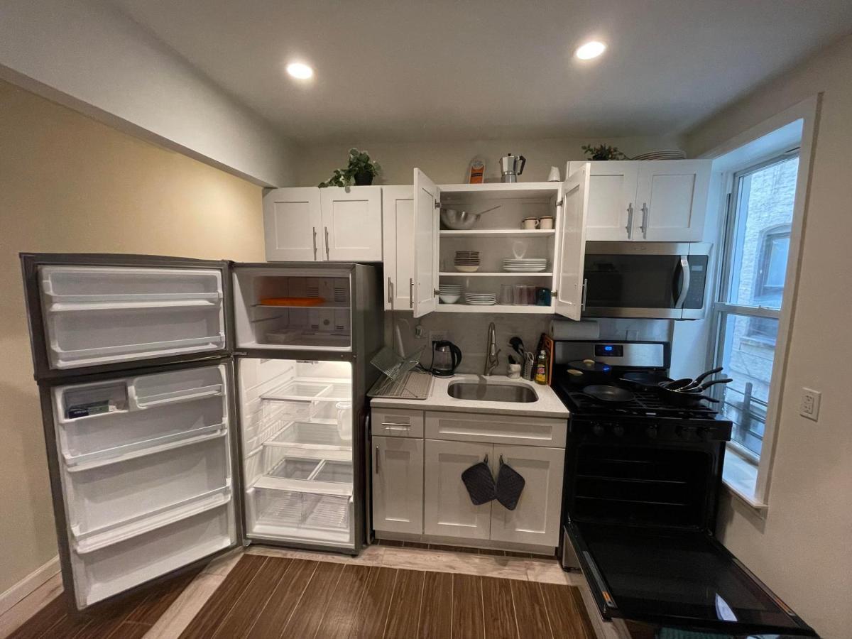 Elegant Private Close To Manhattan! - Is In A 2 Bedrooms Apartament And First Floor With Free Street Parking * New York