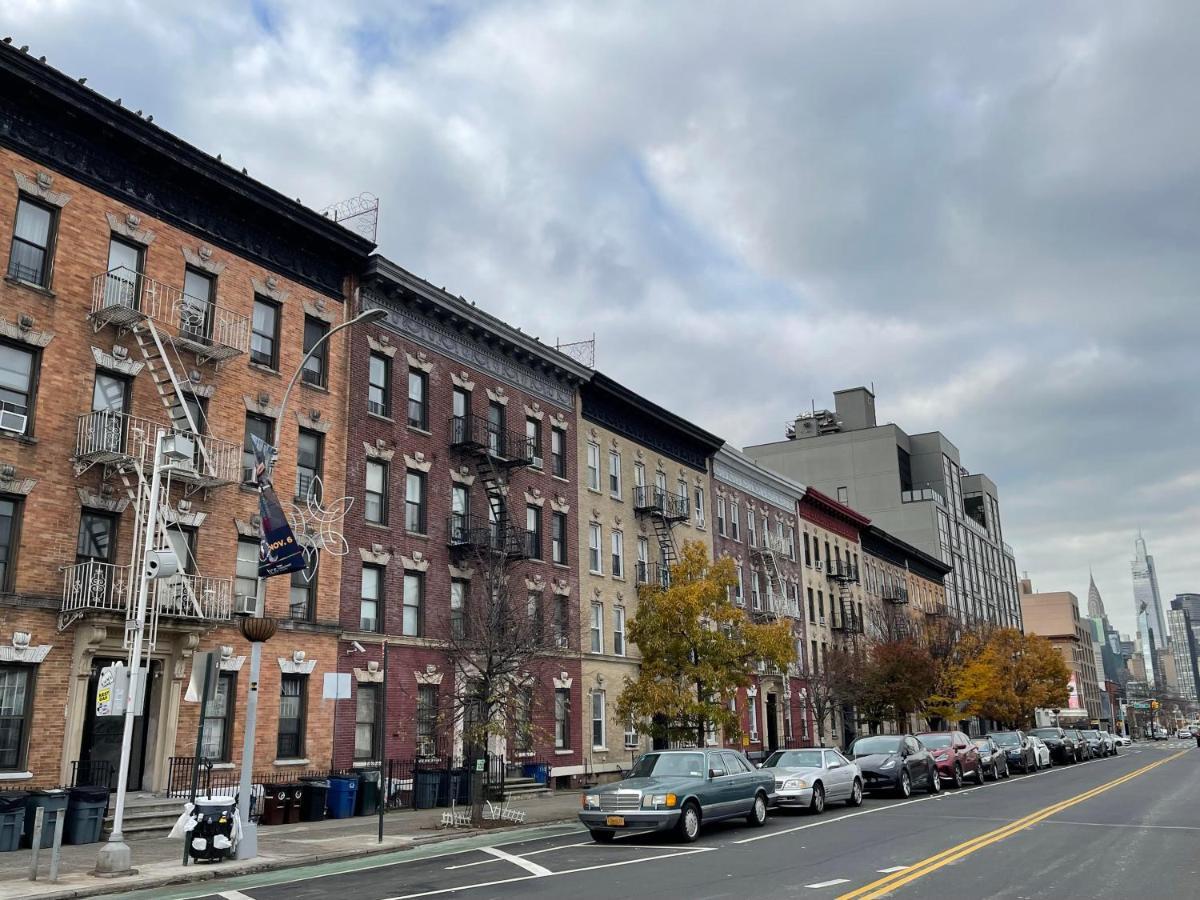 Elegant Private Close To Manhattan! - Is In A 2 Bedrooms Apartament And First Floor With Free Street Parking Homestay New York