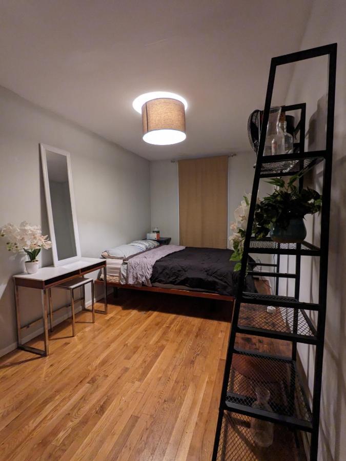 Williamsburg Private With Garden * New York