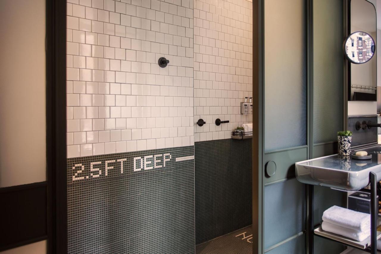 Moxy Nyc Times Square Hotel 4*