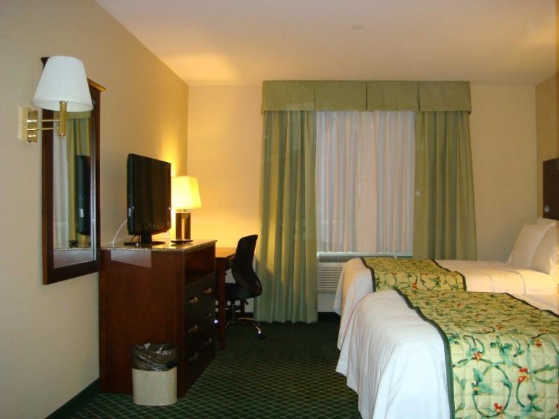 Corona - Laguardia Airport Hotel