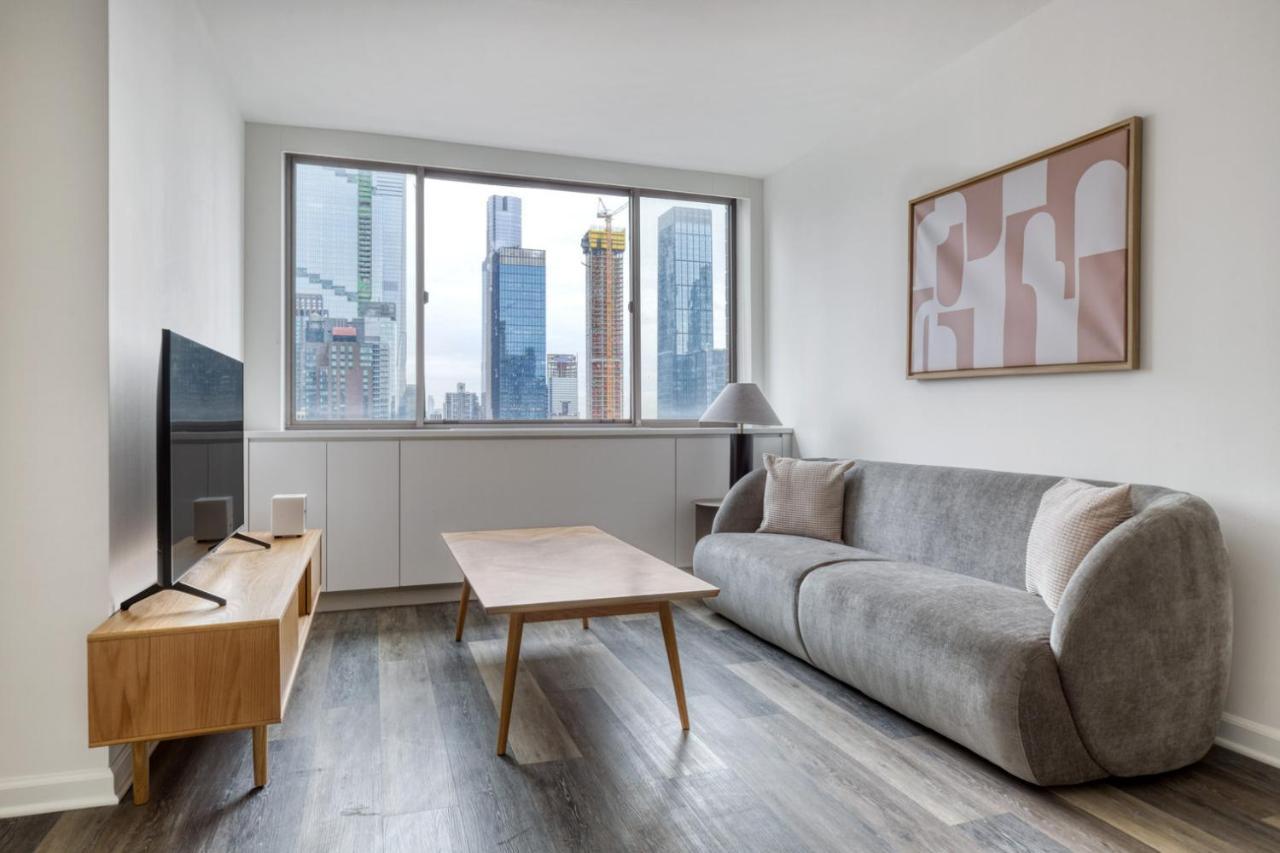 Midtown West 2br W Doorman Gym Wd Nr Times Sq Nyc-1068 Apartment