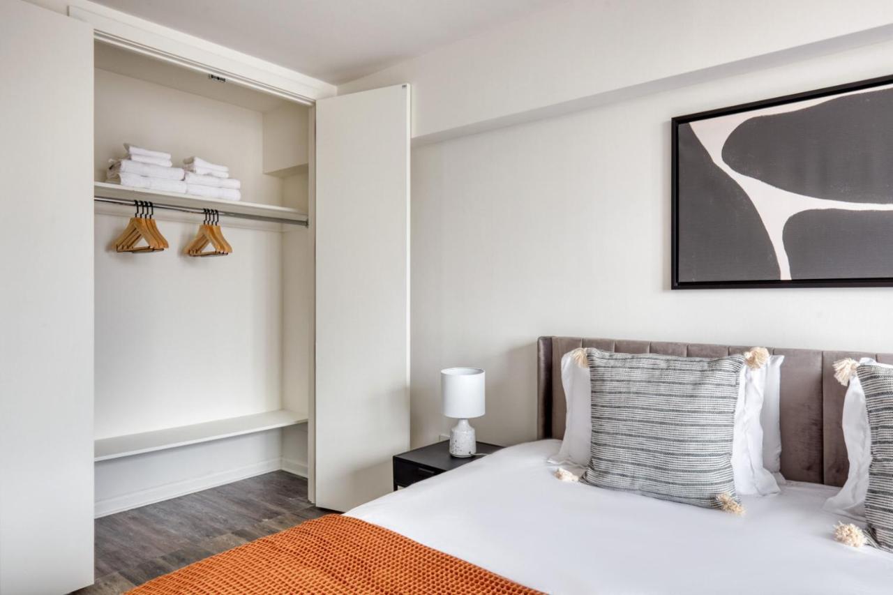 Midtown West 2br W Doorman Gym Wd Nr Times Sq Nyc-1068 * New York