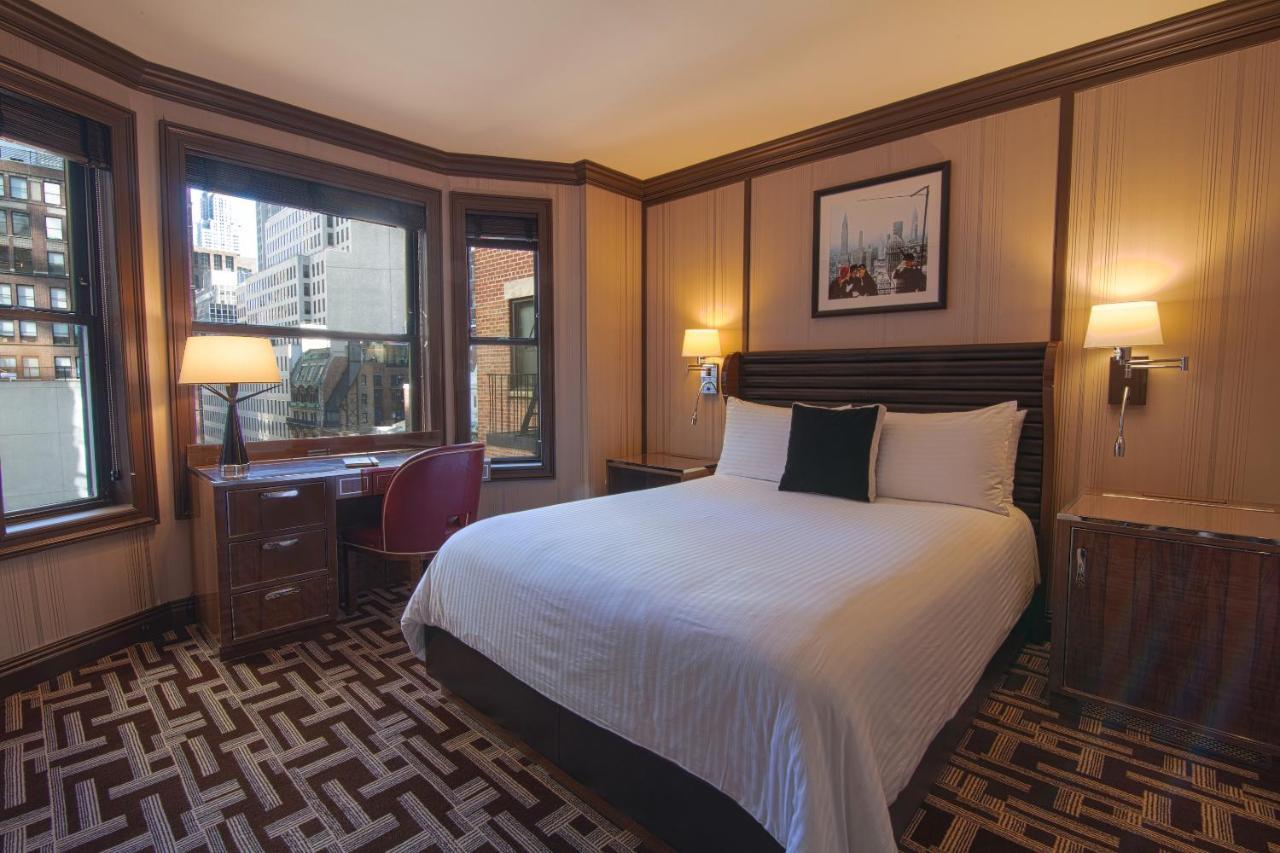 Hotel Iroquois Times Square