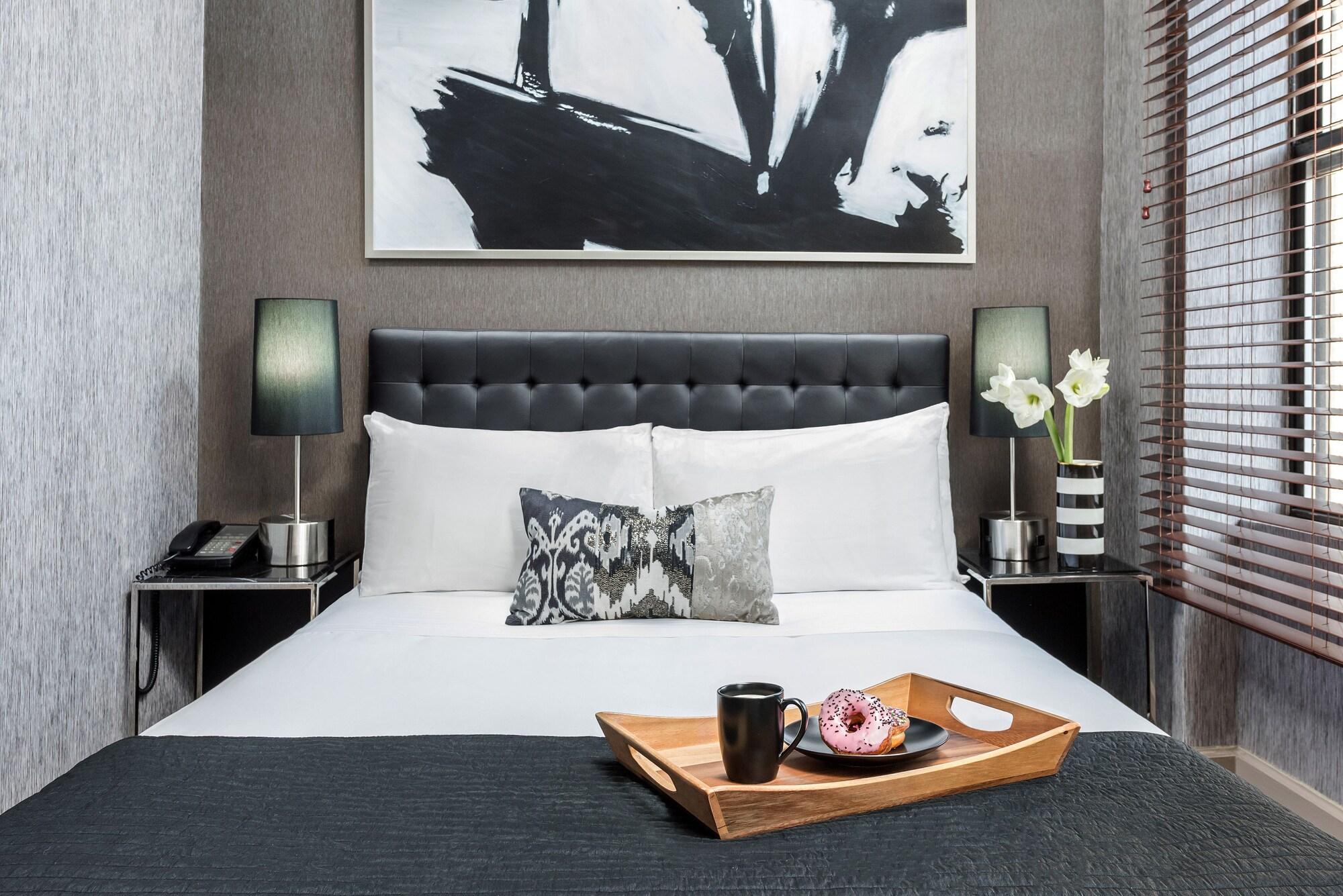 Hotel Park West