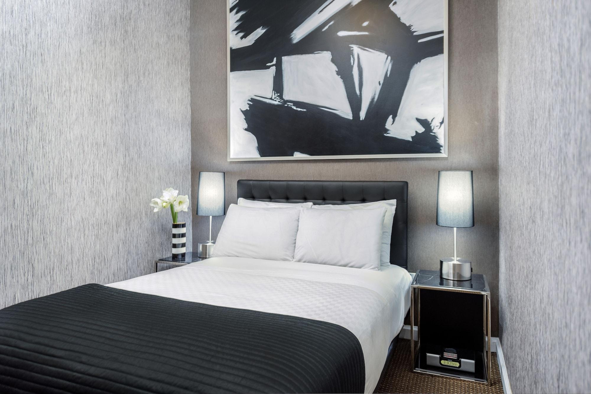 Park West Hotel 3*