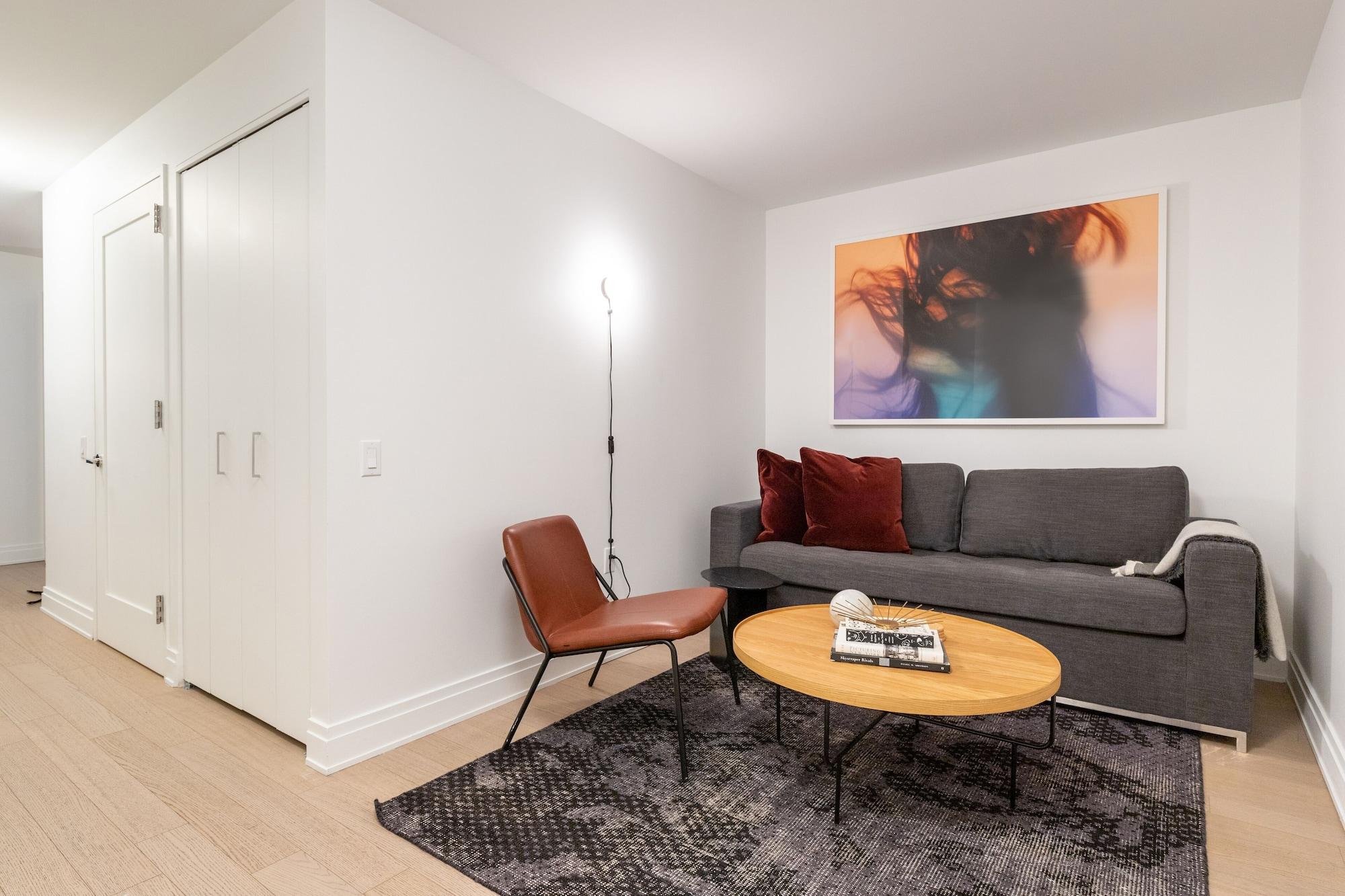 Lyric | 70 Pine Nyc 4*