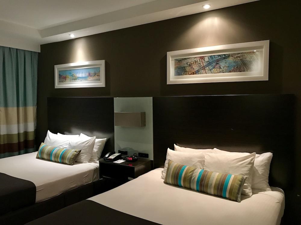Best Western Plus Brooklyn Bay