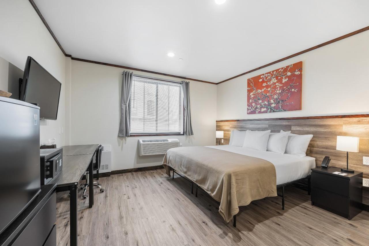 Highbridge Hotel 3*