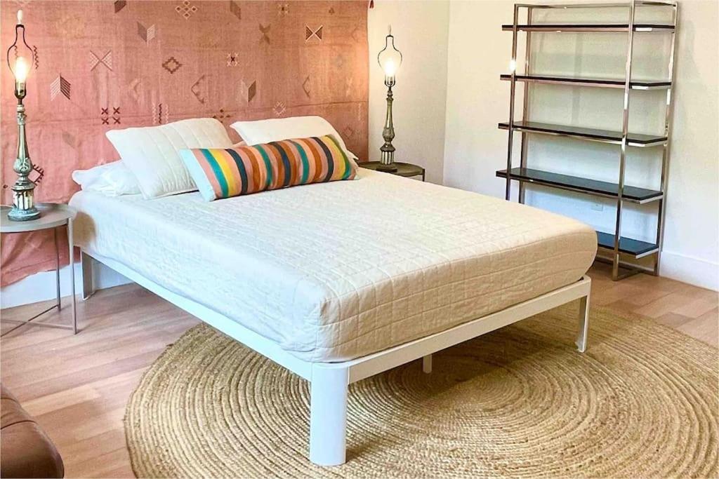 Apartment Minimalist Brooklyn Gem To Yourself New York