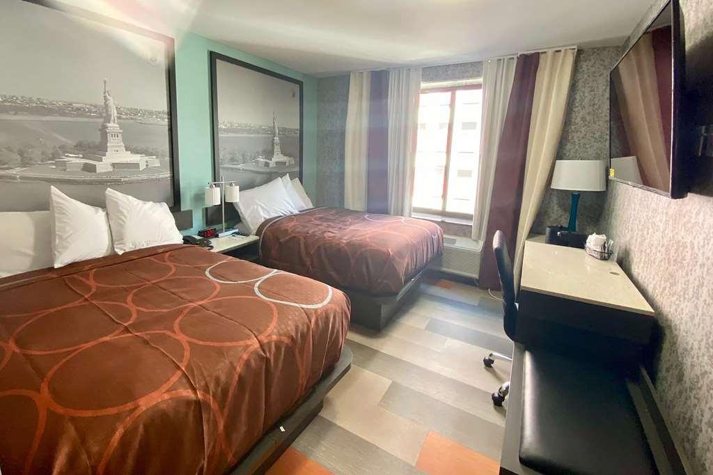 Super 8 By Wyndham Brooklyn Williamsburg 2* New York