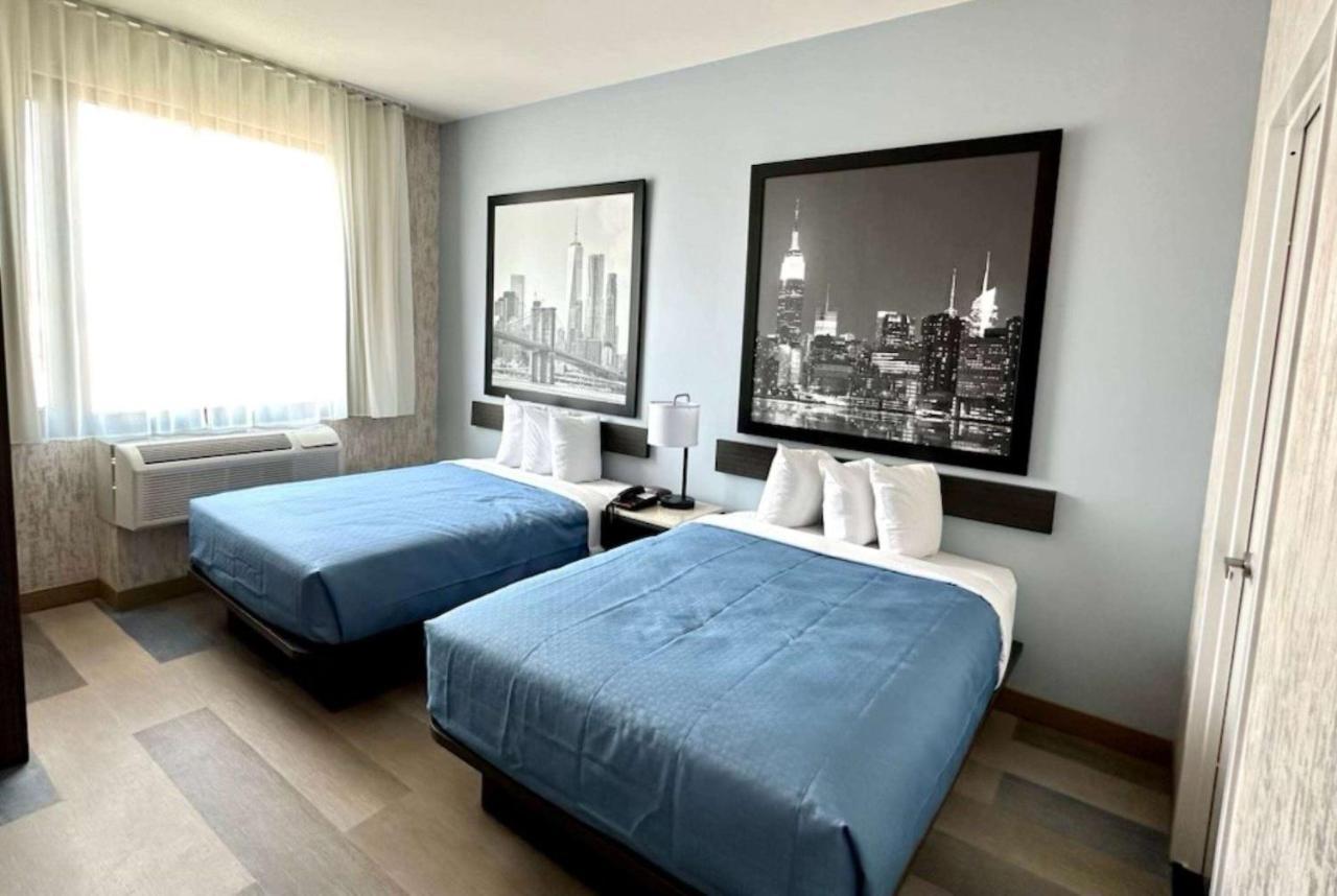 Hotel Super 8 By Wyndham Brooklyn Pennsylvania Ave New York