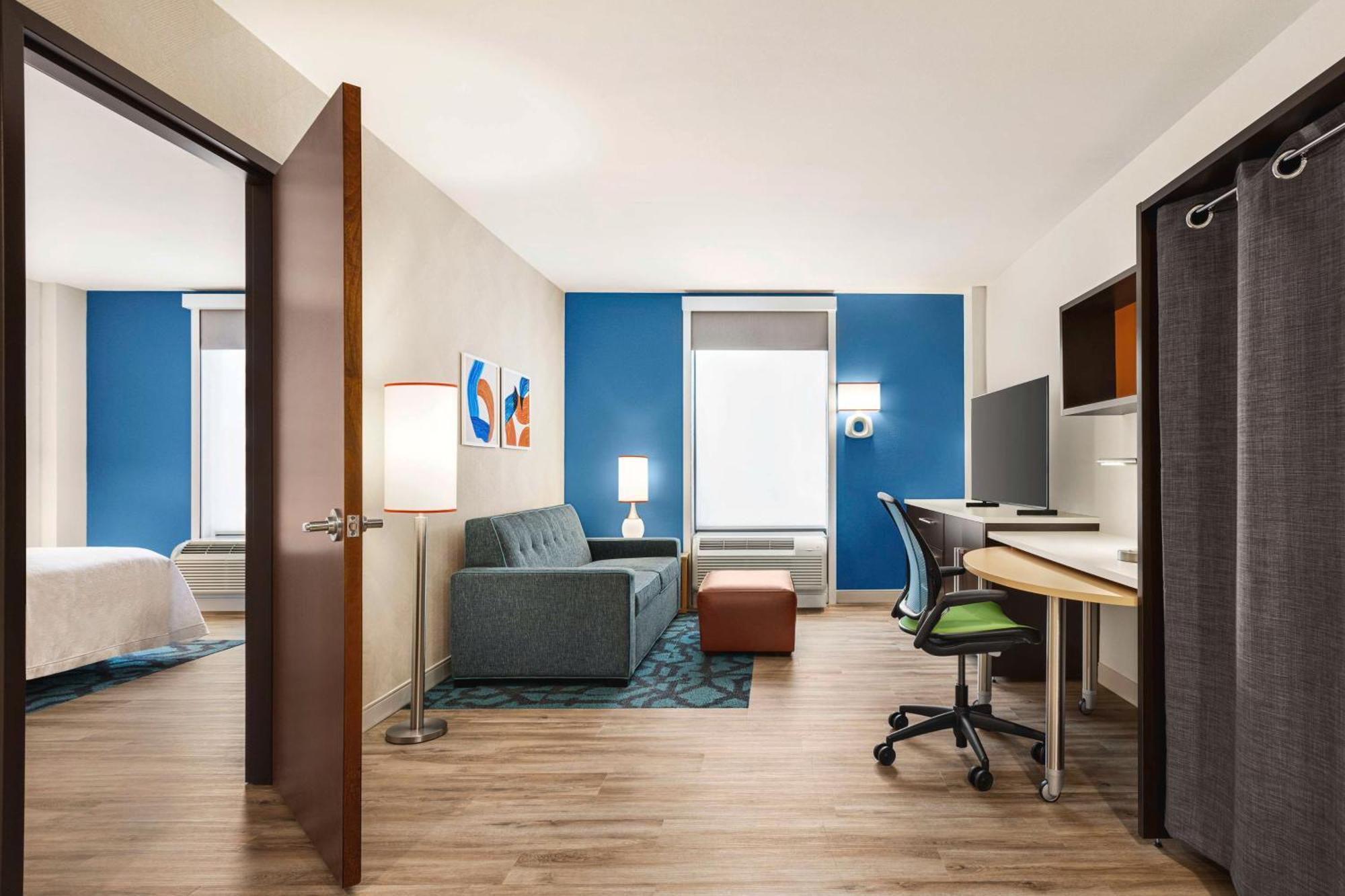 Home2 Long Island City/manhattan View Hotel 3*