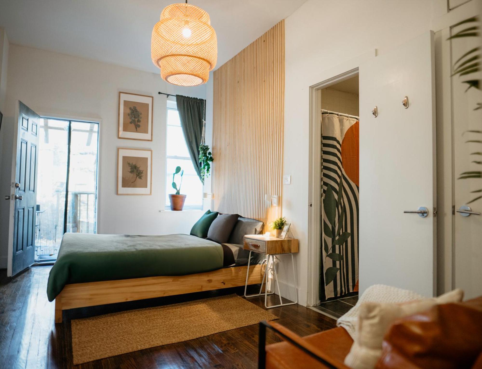 Homestay Private With Private Bathroom And Backyard *