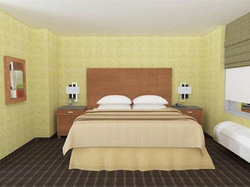 Holiday Express Manhattan Midtown West By Ihg Hotel 3*