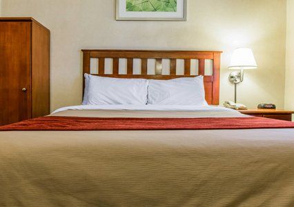 Red Lion & Long Island City Hotel