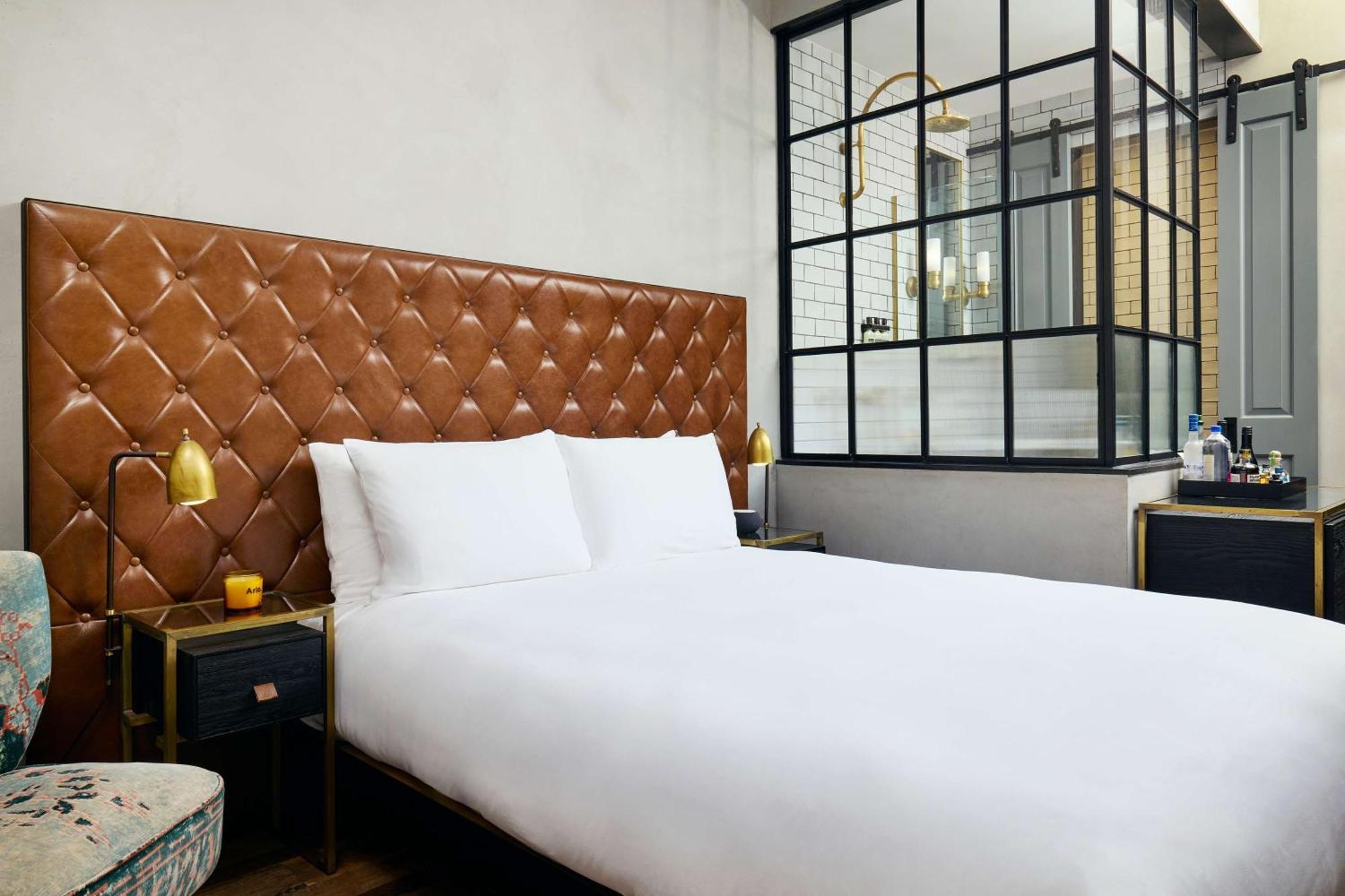 Arlo Williamsburg Hotel
