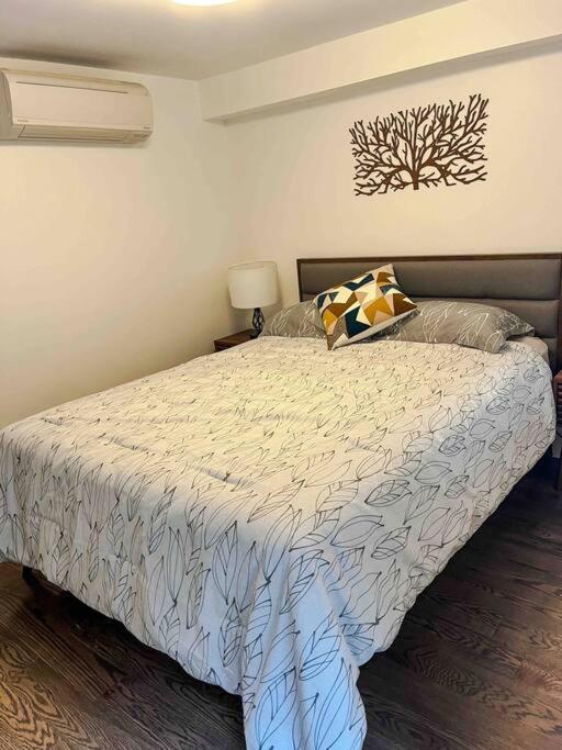 Apartment Cozy Nyc Apt, Carroll Gardens - Long & Short-term *