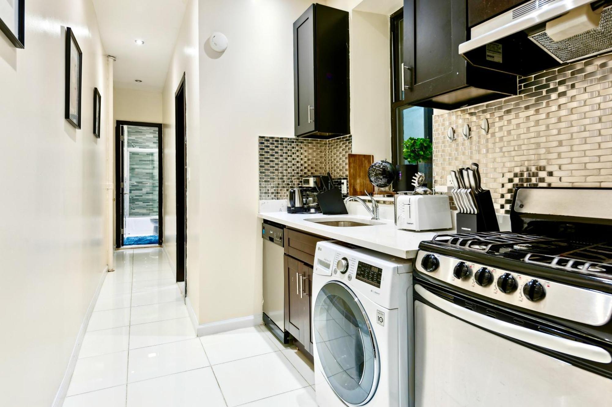 & Cozy 2 Bd In Manhattan Apartment *