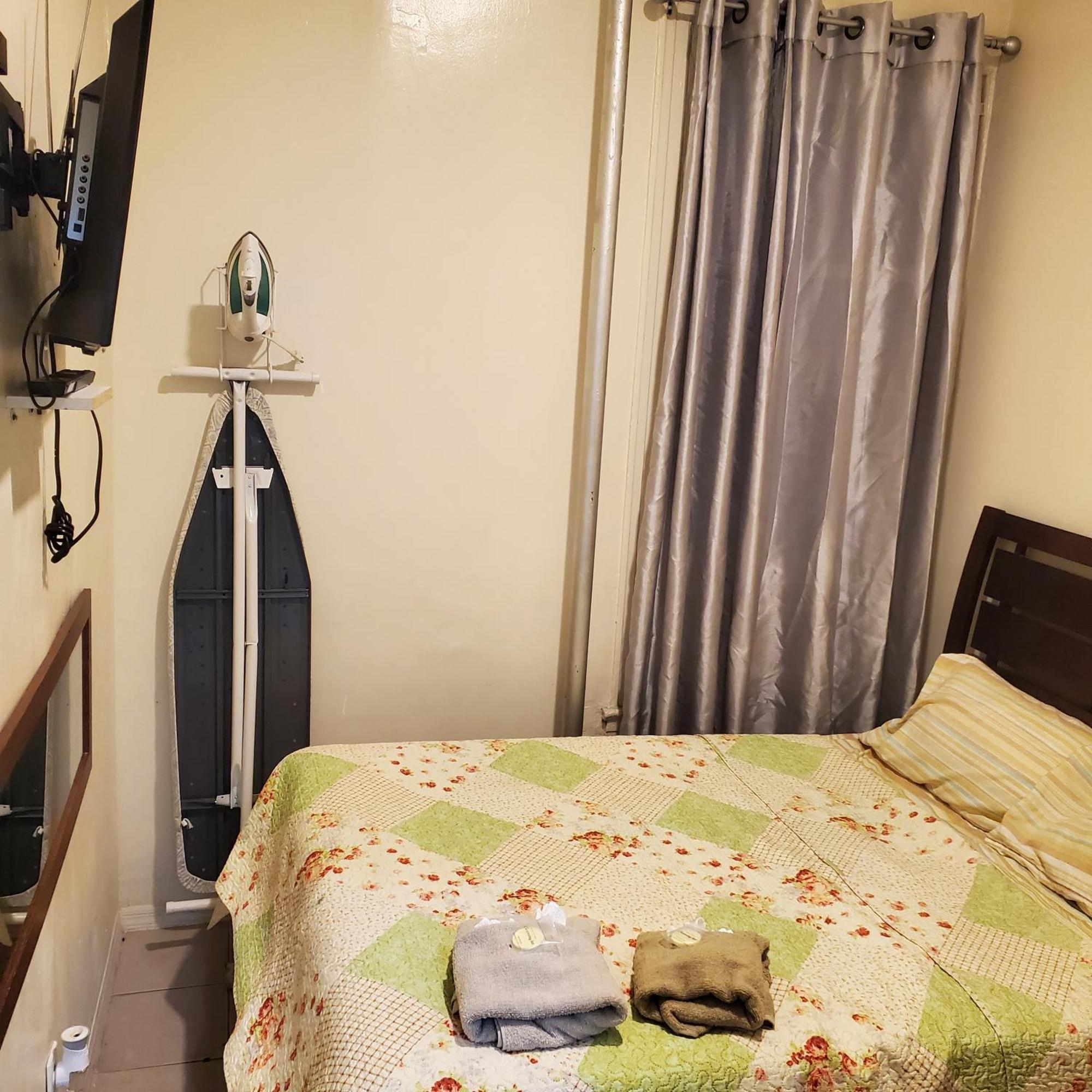 And One Bedroom Apartment New York