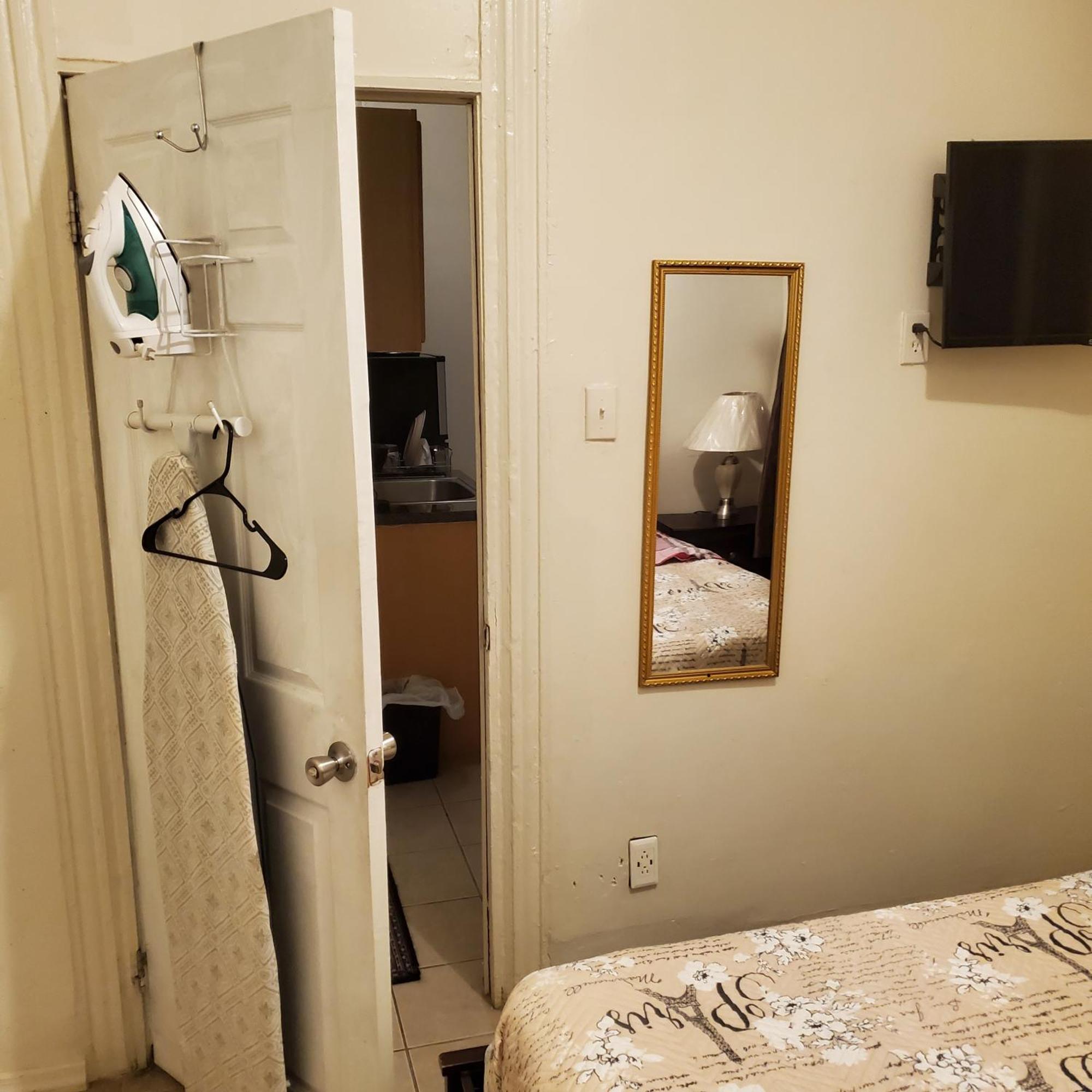 And One Bedroom Apartment New York
