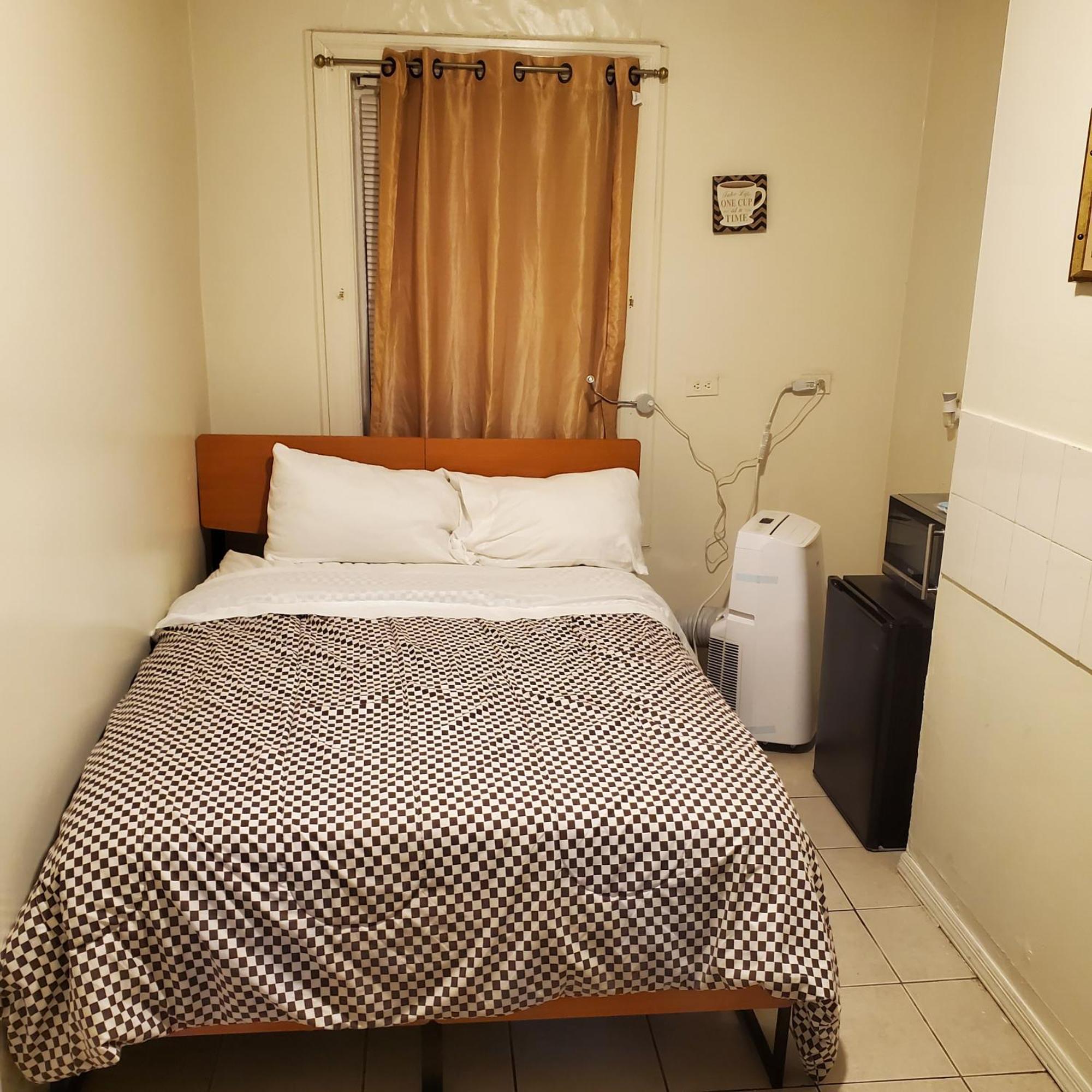 And One Bedroom Apartment New York