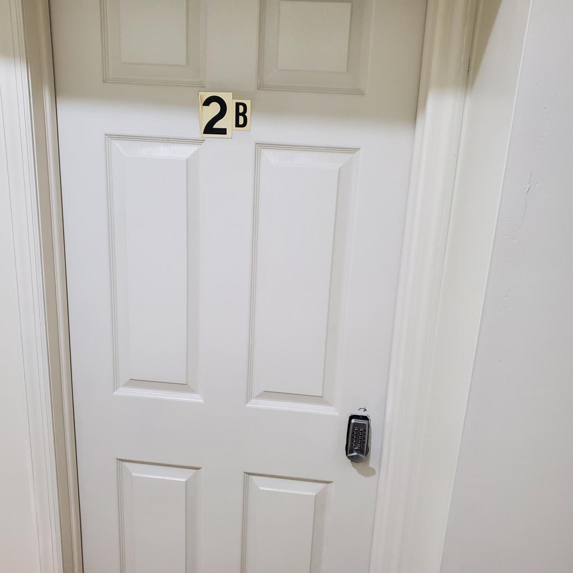 Apartment And One Bedroom