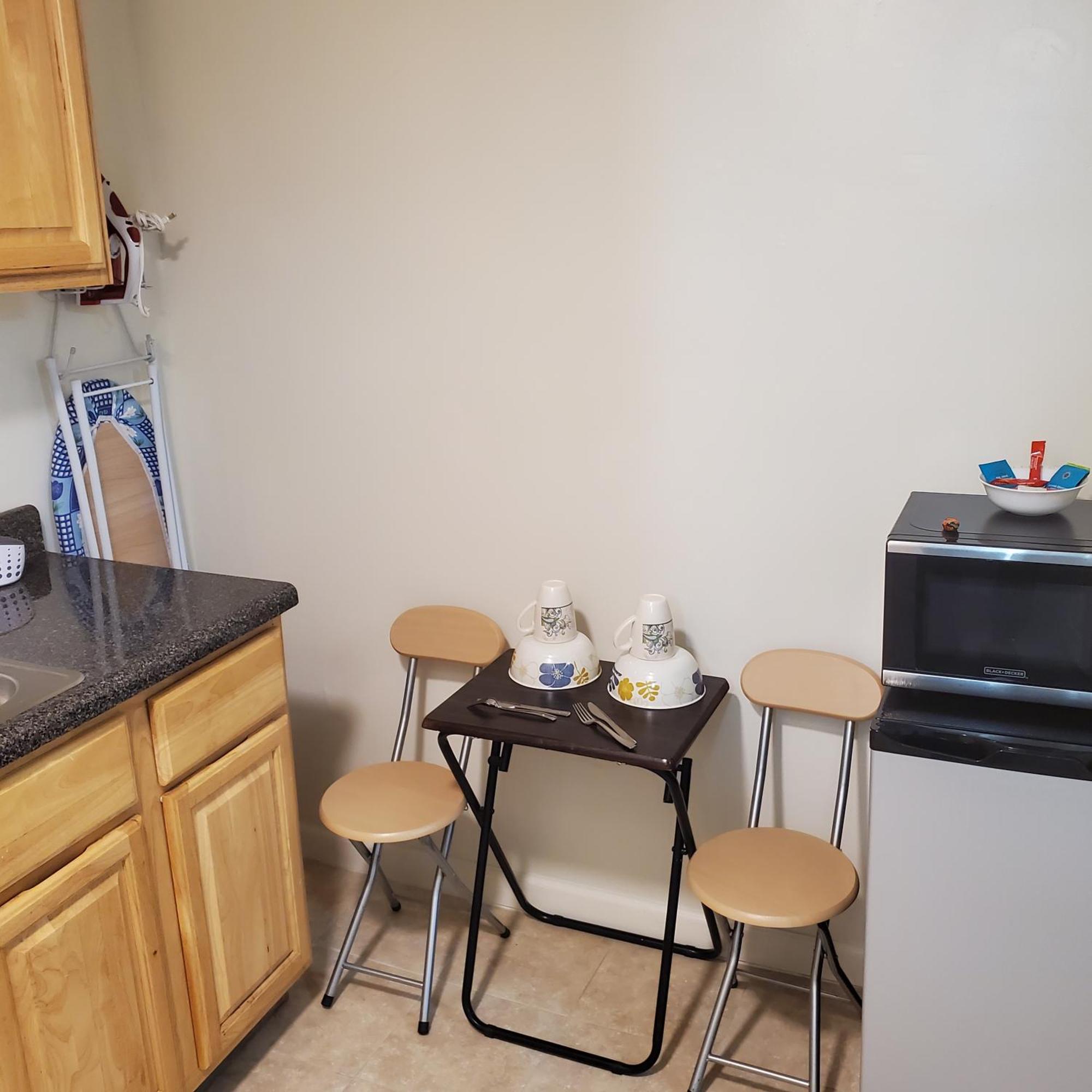 And One Bedroom * New York