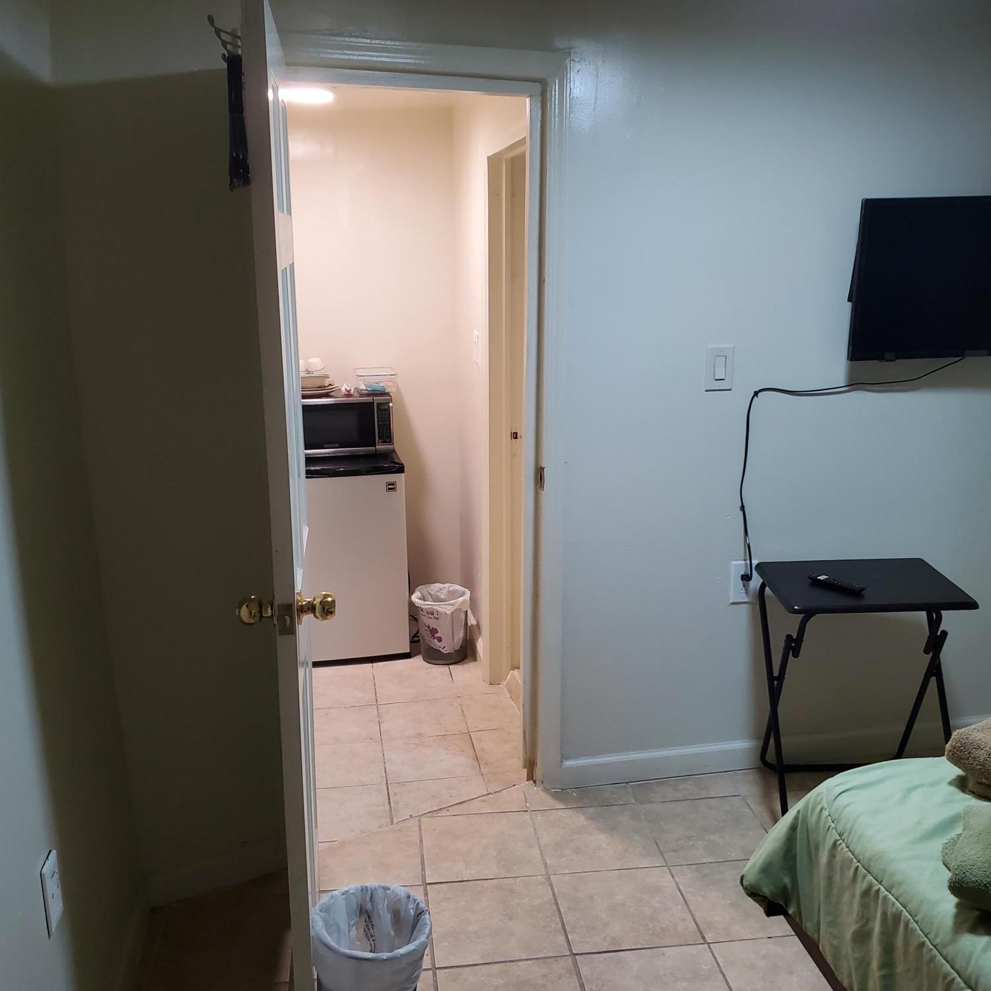 Apartment And One Bedroom New York