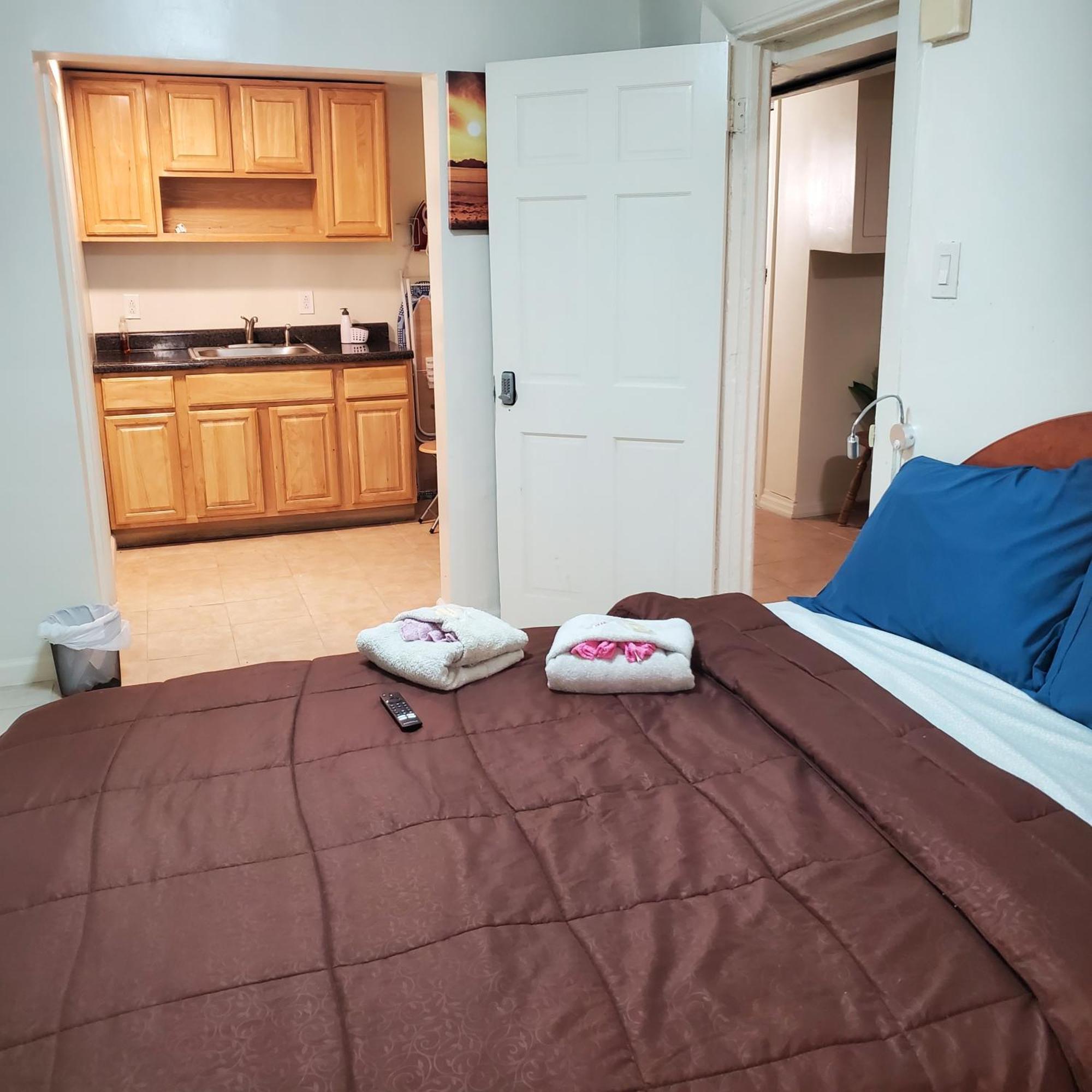 And One Bedroom New York