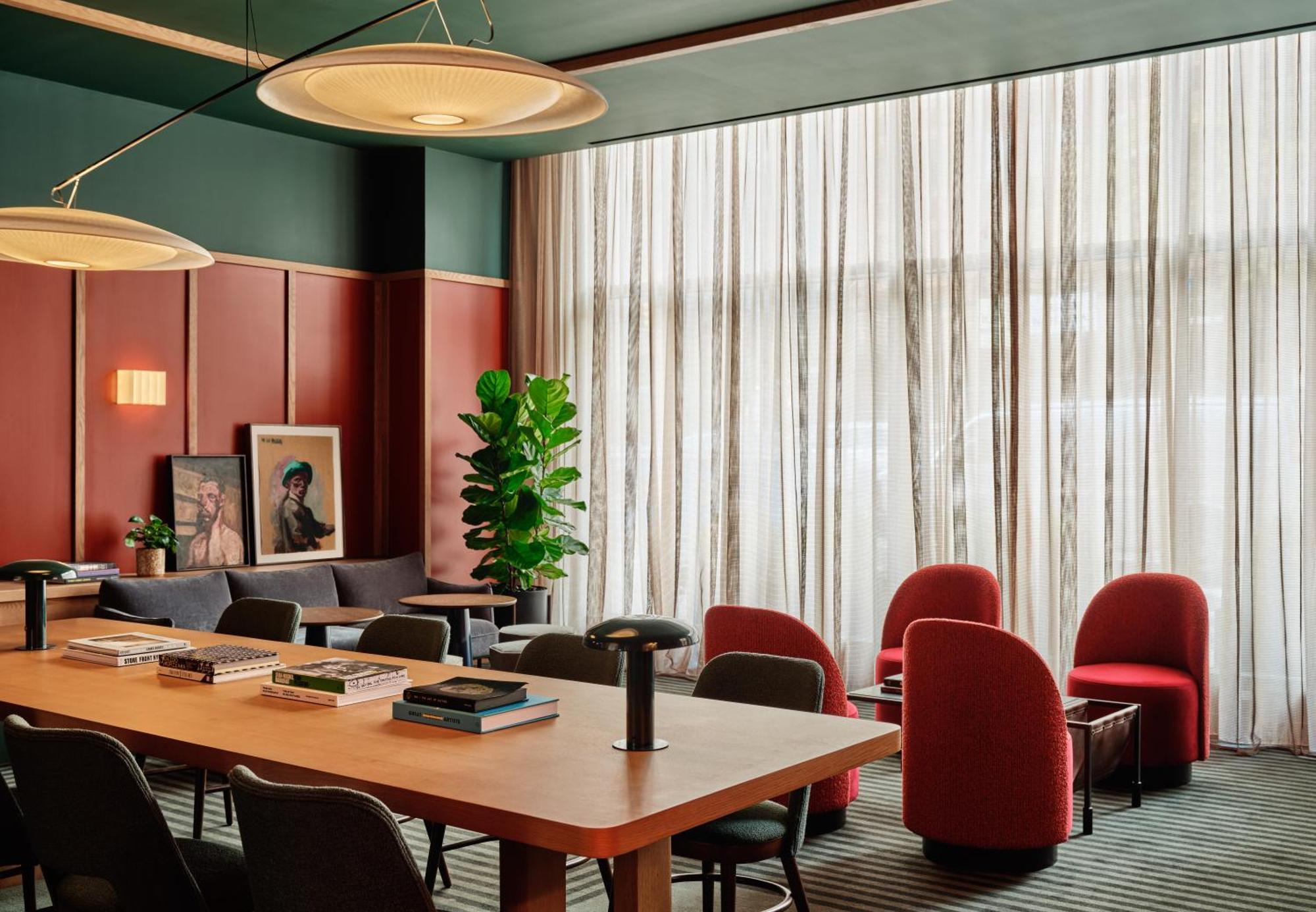 Romer Hell's Kitchen Hotel 4*
