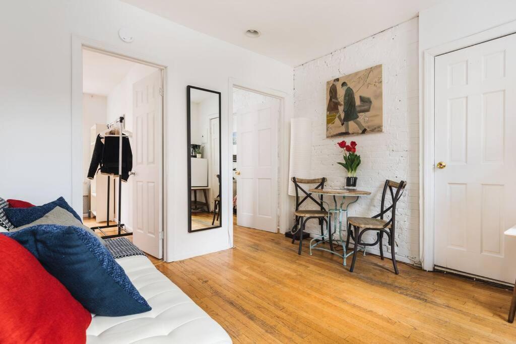 Apartment East Village Townhouse New York