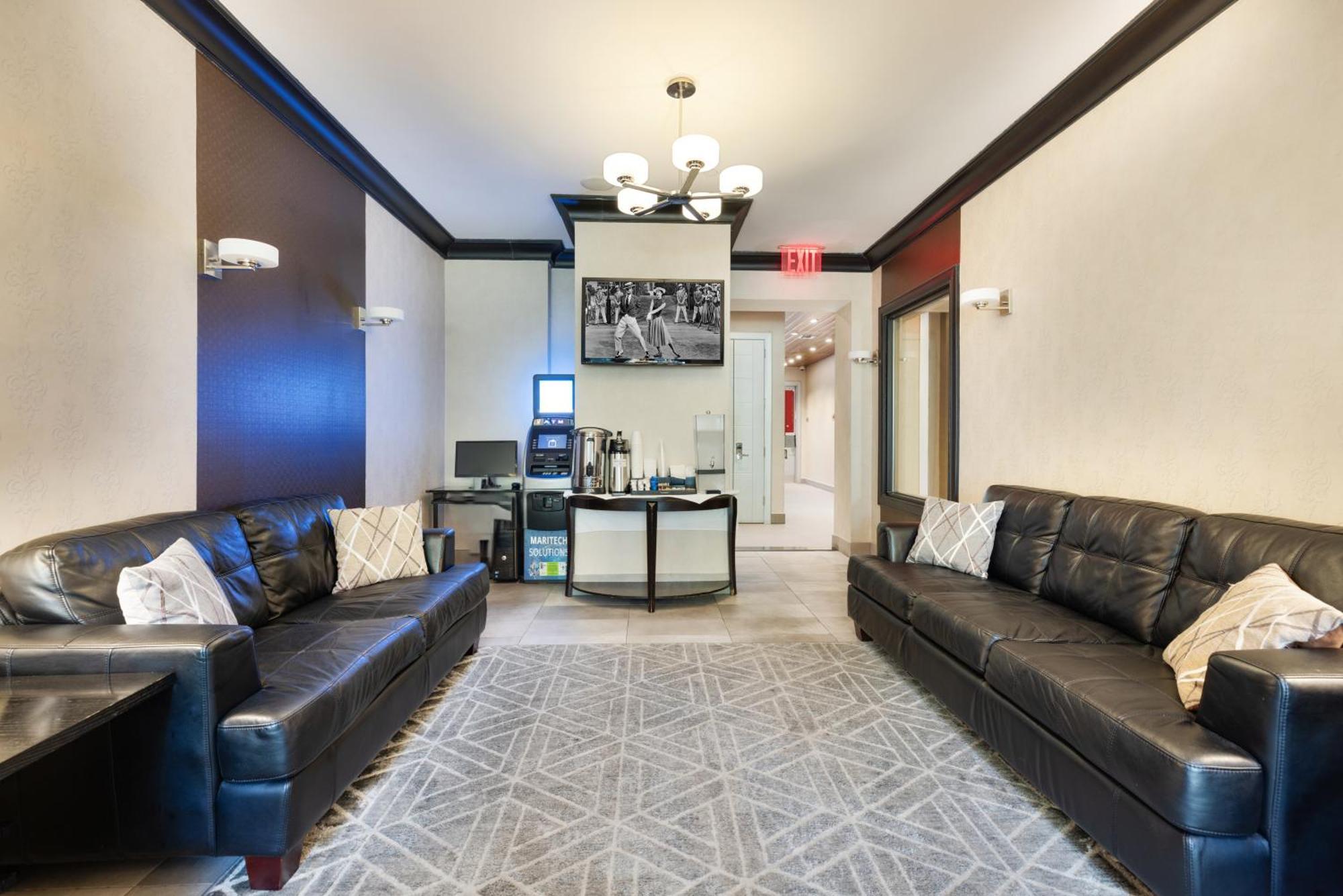 Condor By Luxurban Hotel New York